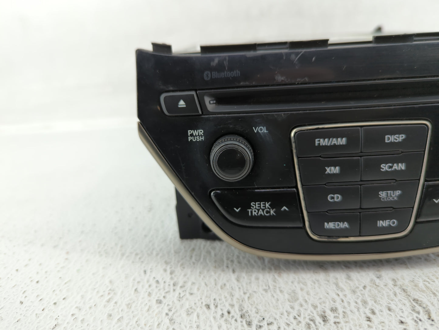 2013-2015 Hyundai Genesis Am Fm Cd Player Radio Receiver - Oemusedautoparts1.com