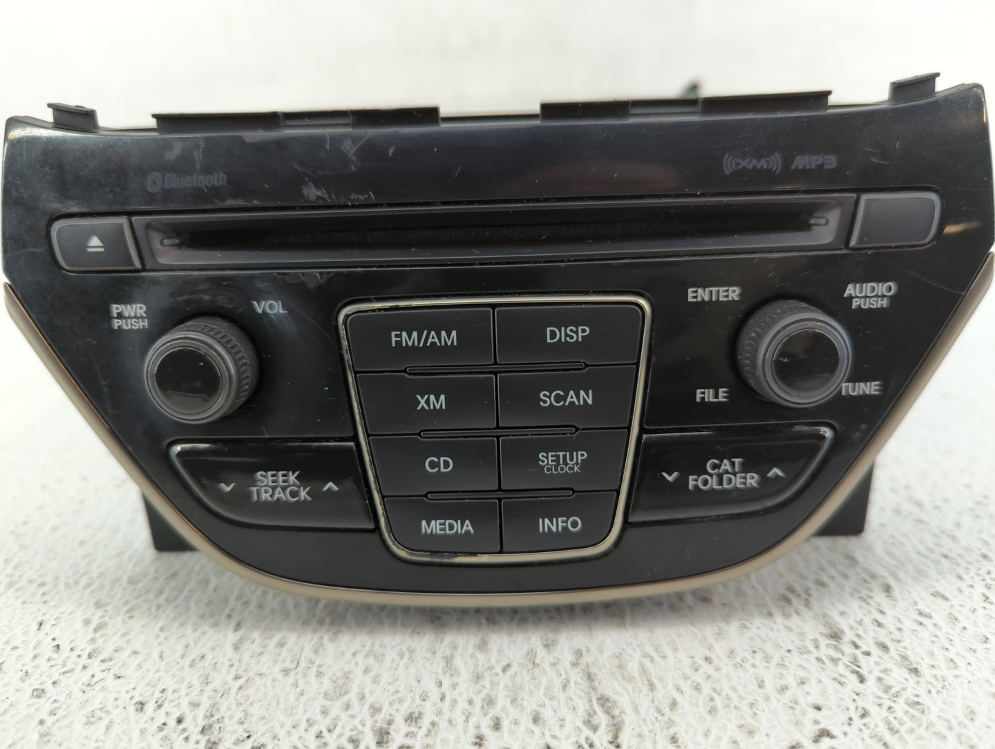 2013-2015 Hyundai Genesis Am Fm Cd Player Radio Receiver - Oemusedautoparts1.com