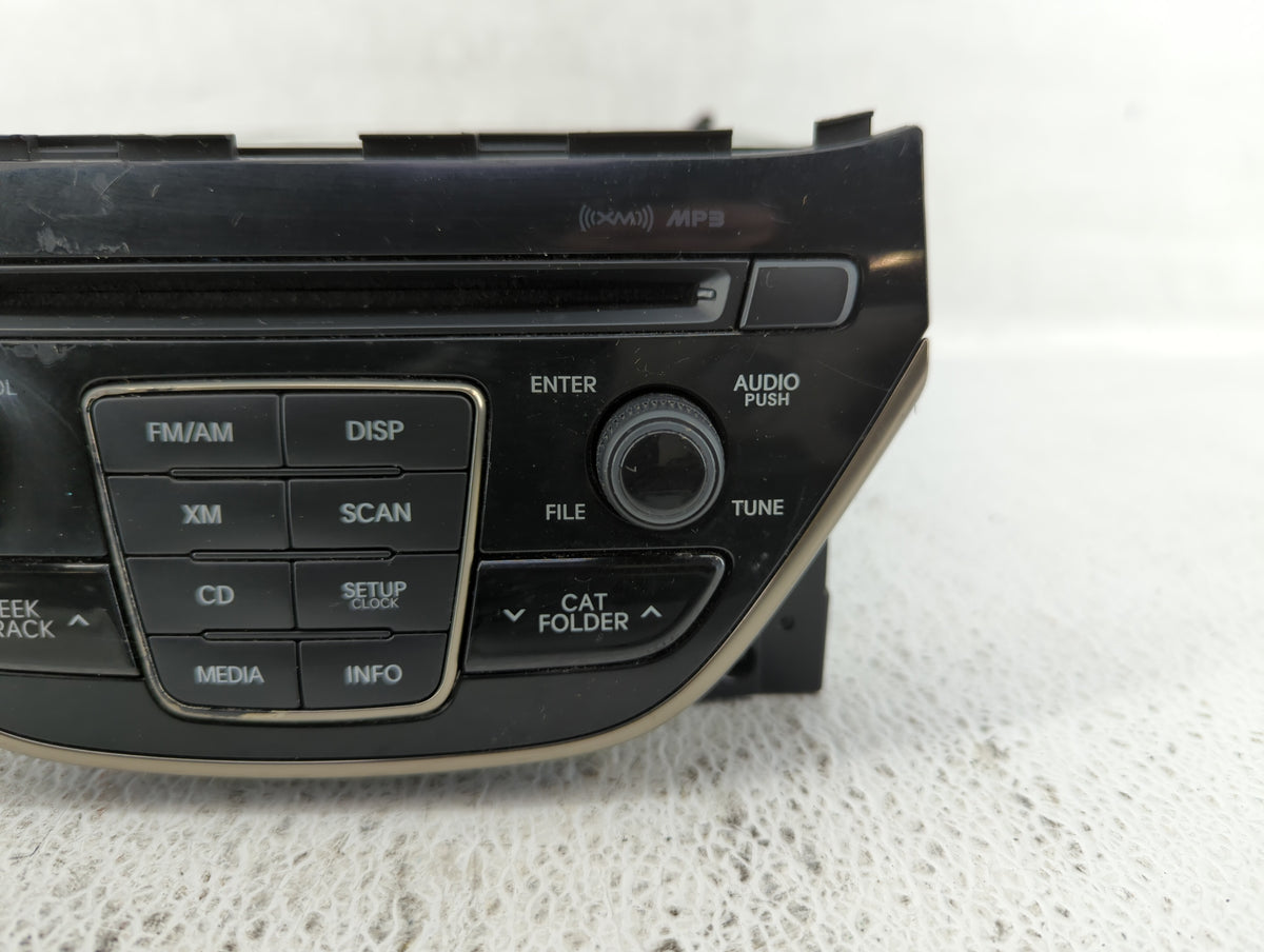 2013-2015 Hyundai Genesis Am Fm Cd Player Radio Receiver 520440 - Oemusedautoparts1.com