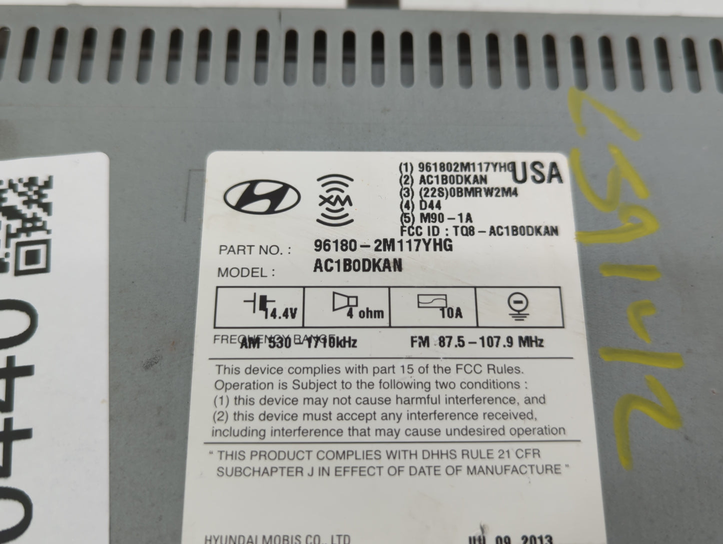 2013-2015 Hyundai Genesis Am Fm Cd Player Radio Receiver - Oemusedautoparts1.com