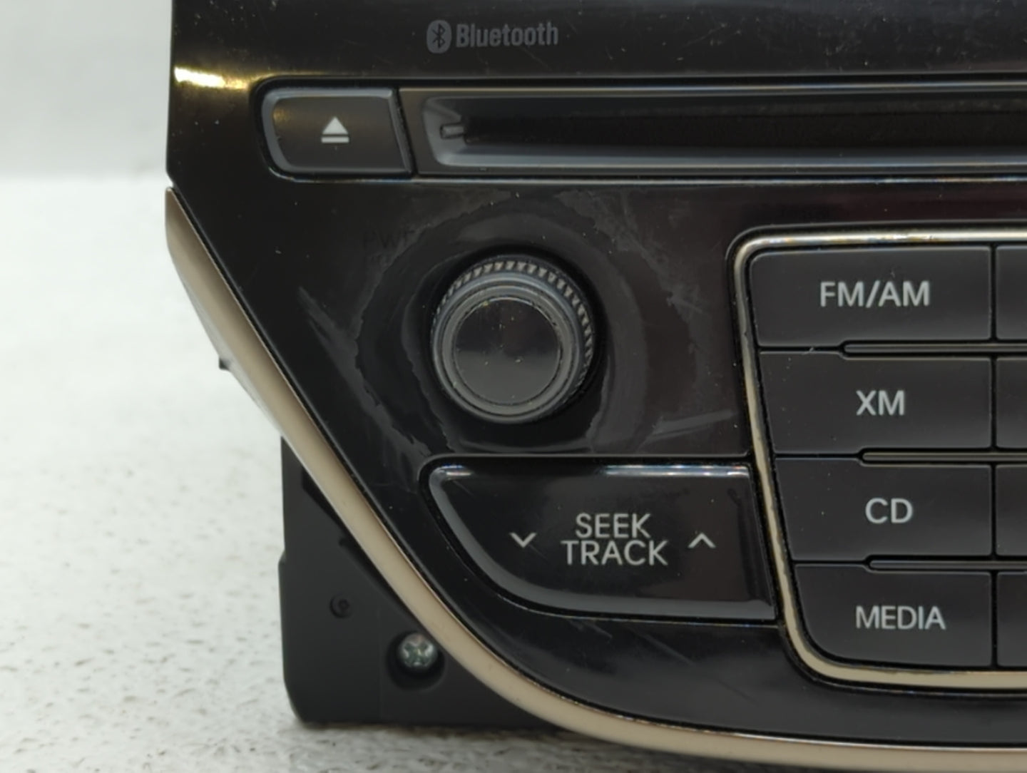 2013-2013 Hyundai Genesis Am Fm Cd Player Radio Receiver - Oemusedautoparts1.com