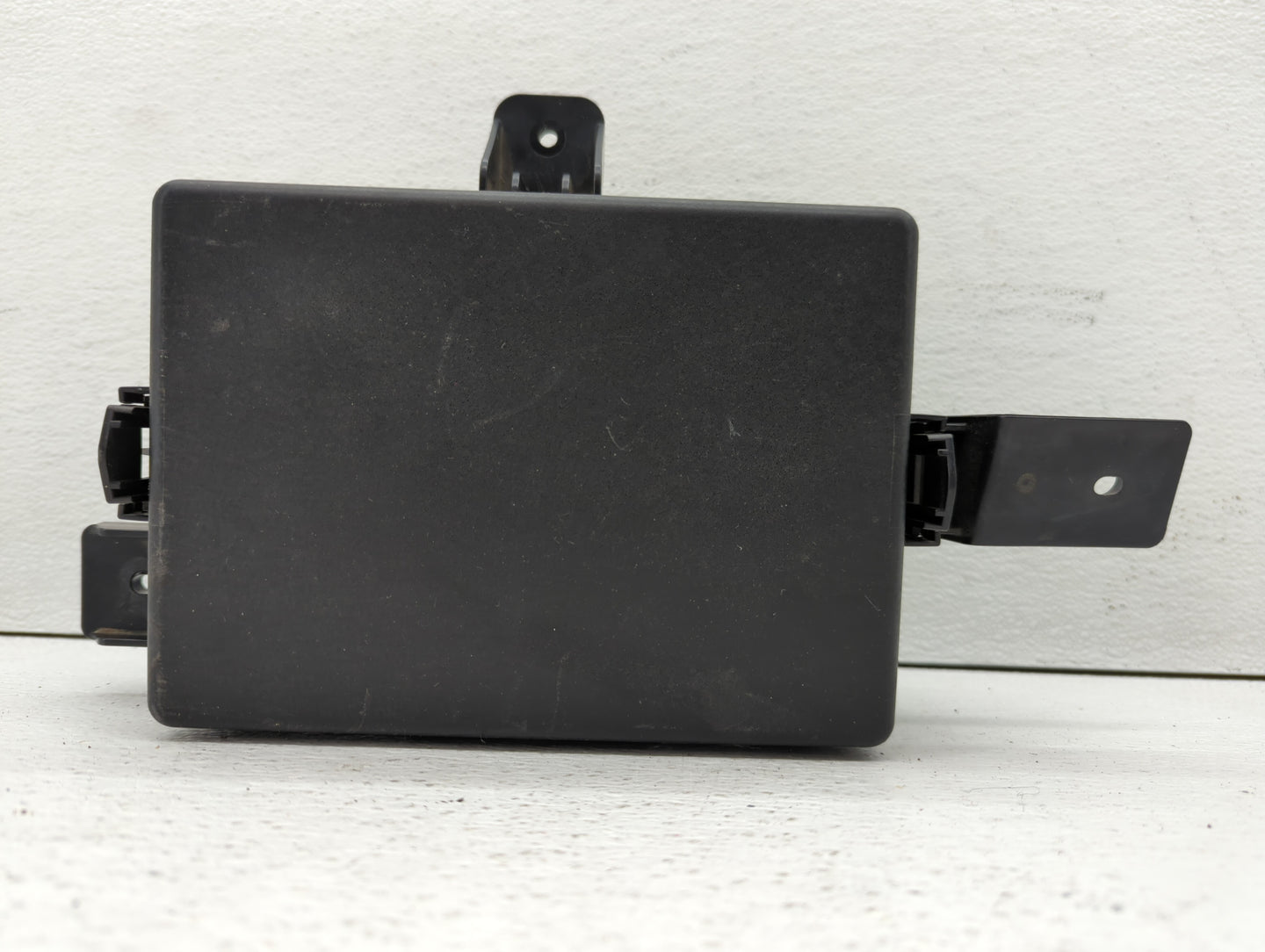 2013-2014 Hyundai Genesis Fusebox Fuse Box Panel Relay Module P/N:91264-2M901 N91264-2M901-06 Fits Fits 2013 2014 OEM Used A