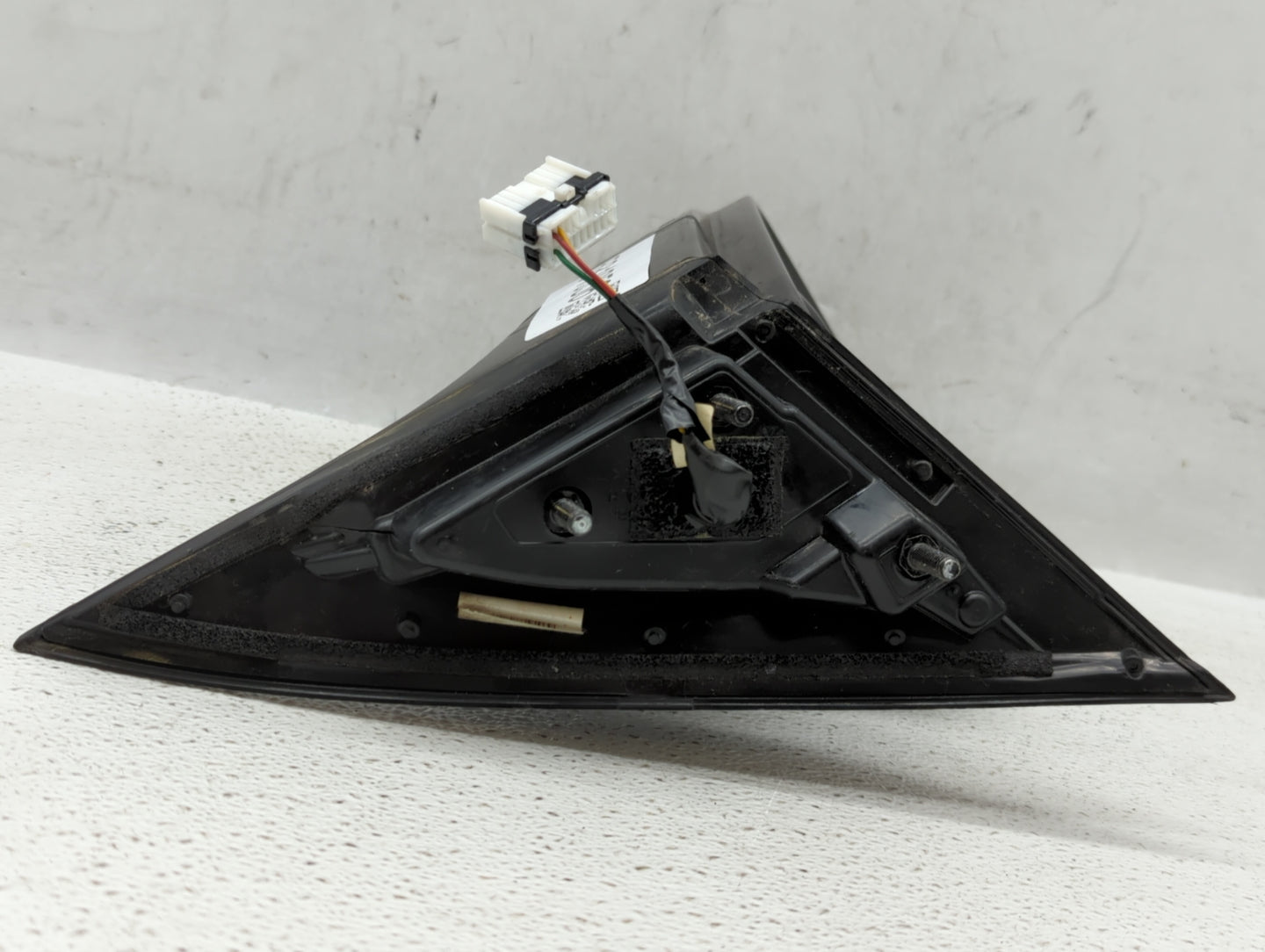 2009-2016 Hyundai Genesis Driver Side View Mirror - Left Door Mirror OEM Used - Oemusedautoparts1.com