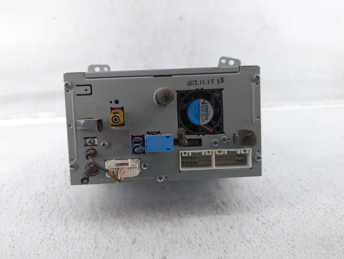 2013-2016 Hyundai Genesis Am Fm Cd Player Radio Receiver - Oemusedautoparts1.com