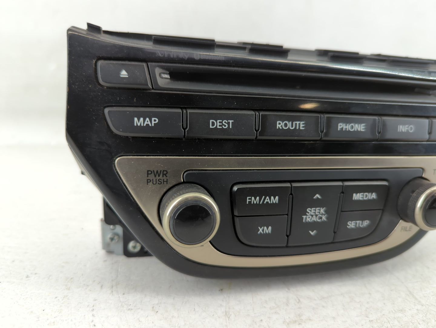 2013-2015 Hyundai Genesis Am Fm Cd Player Radio Receiver - Oemusedautoparts1.com