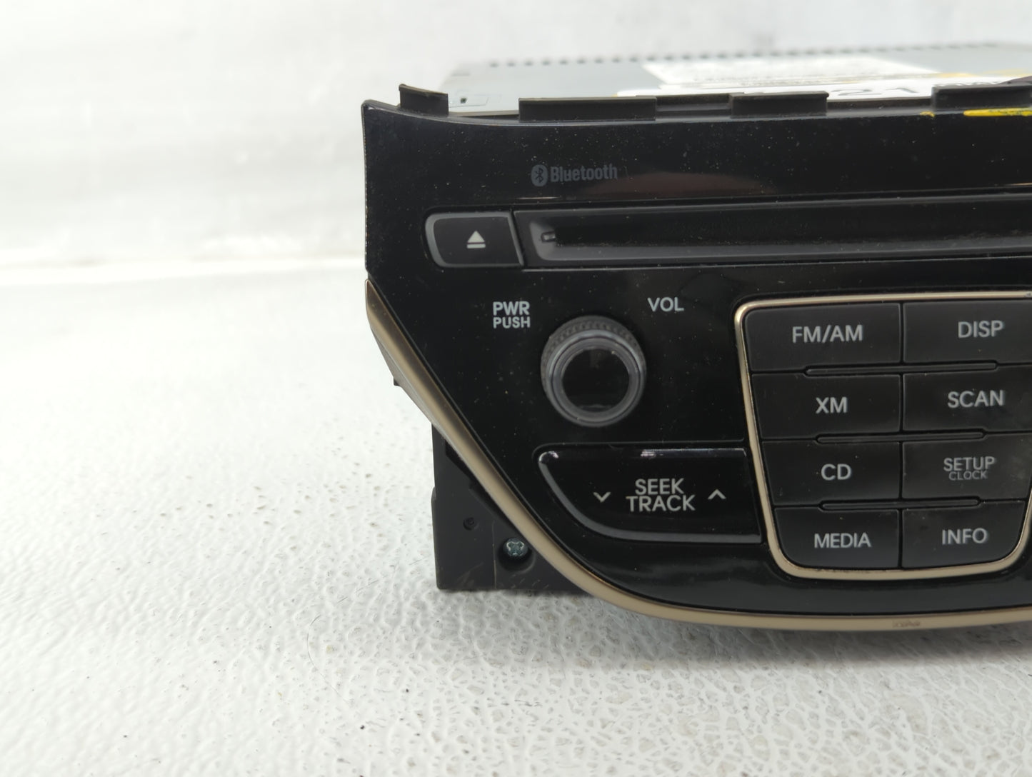 2013-2013 Hyundai Genesis Am Fm Cd Player Radio Receiver - Oemusedautoparts1.com