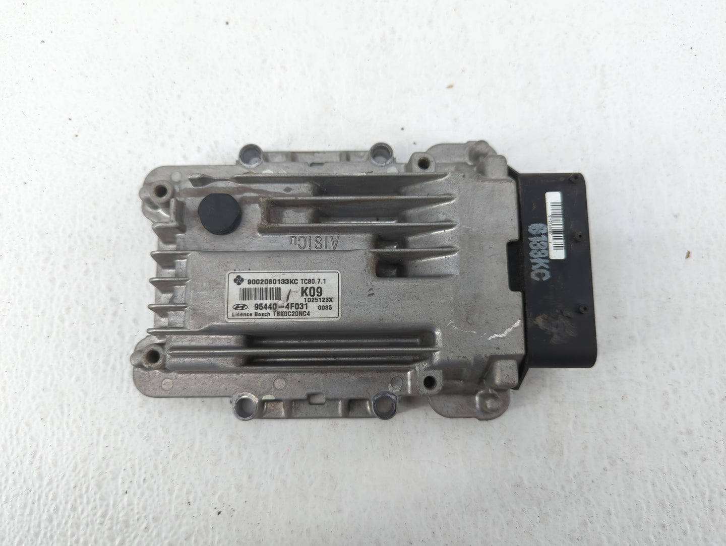 2013-2014 Hyundai Genesis Chassis Control Module Ccm Bcm Body Control - Oemusedautoparts1.com