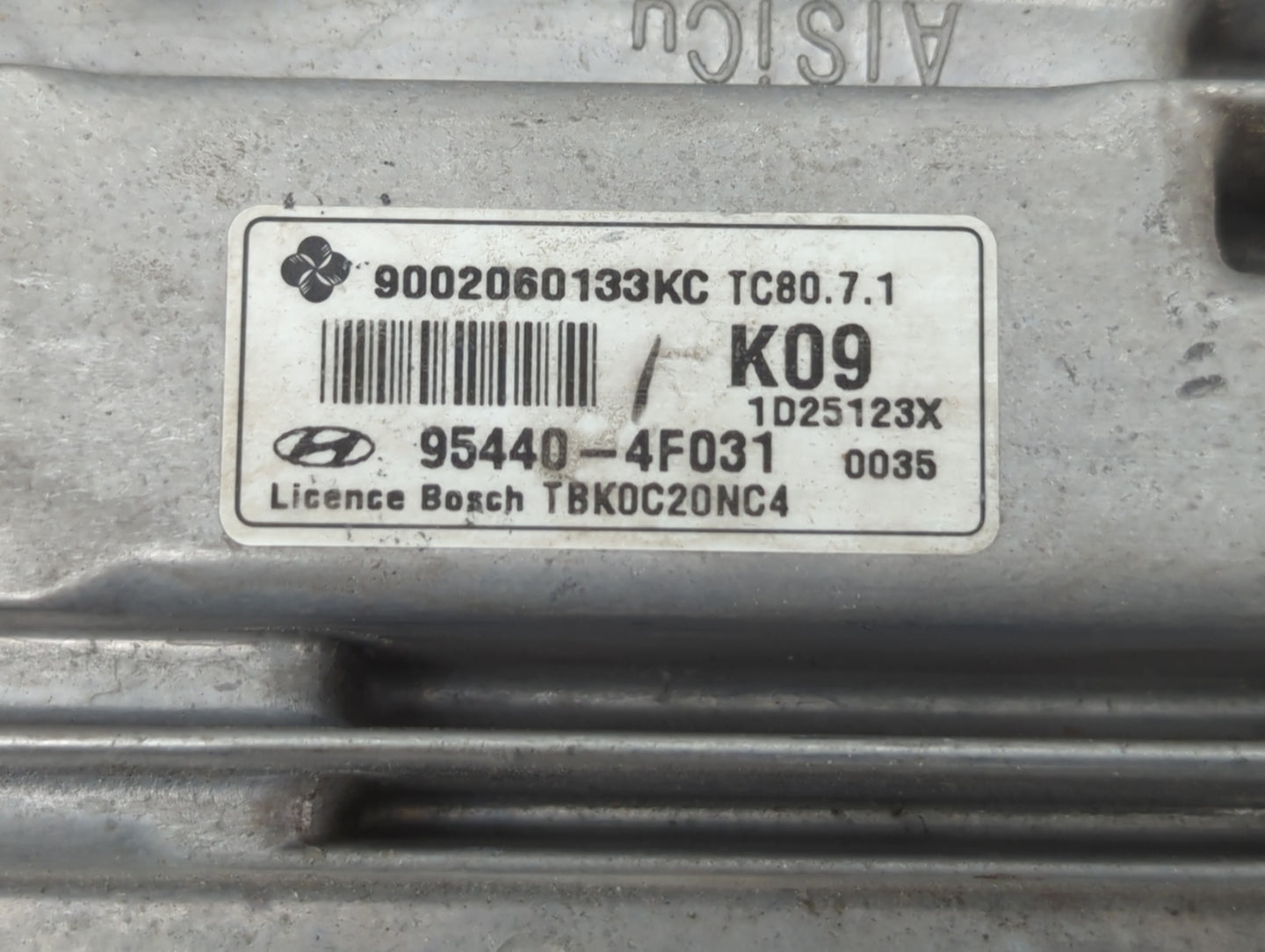 2013-2014 Hyundai Genesis Chassis Control Module Ccm Bcm Body Control - Oemusedautoparts1.com
