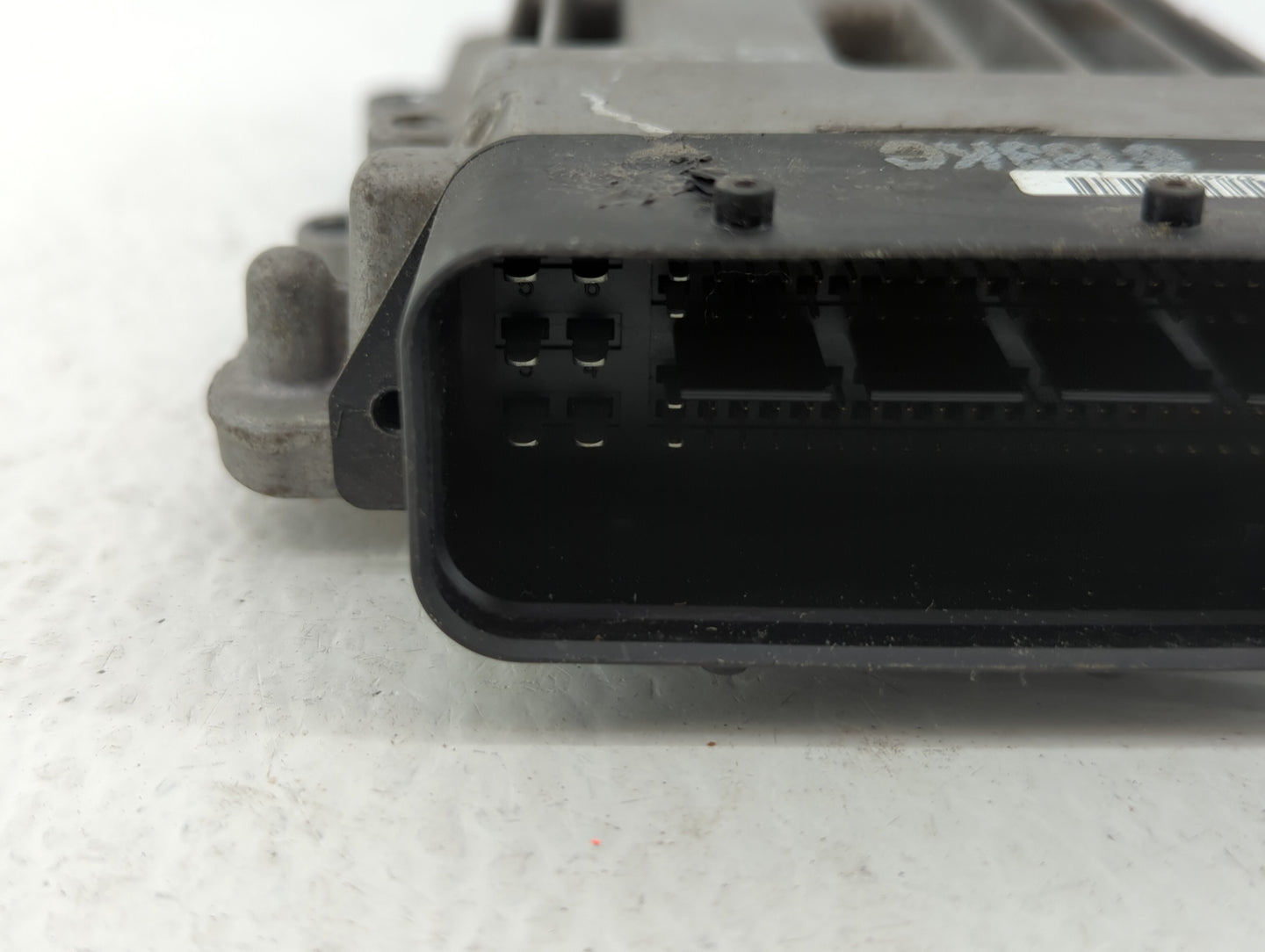 2013-2014 Hyundai Genesis Chassis Control Module Ccm Bcm Body Control - Oemusedautoparts1.com