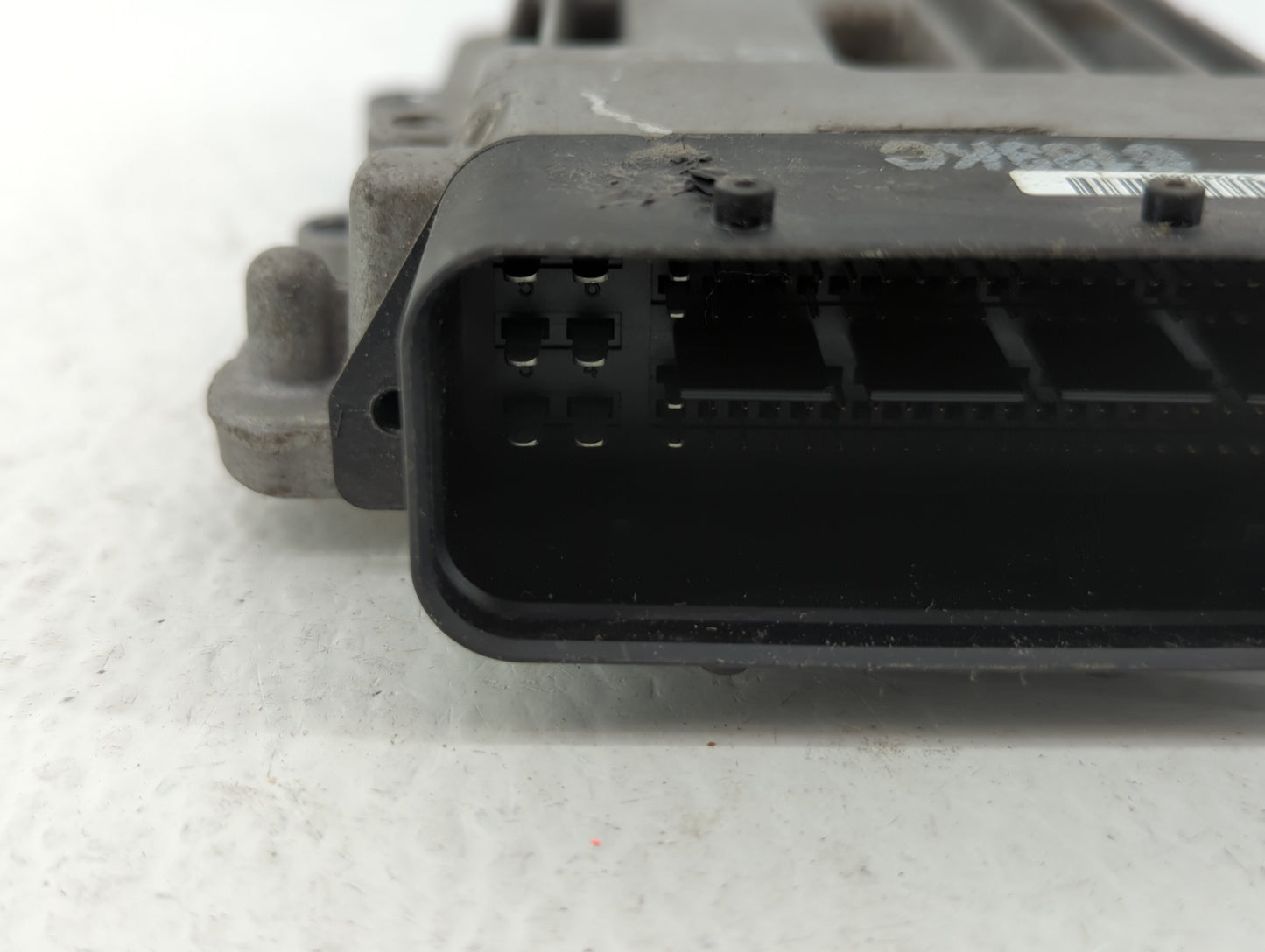 2013-2014 Hyundai Genesis Chassis Control Module Ccm Bcm Body Control - Oemusedautoparts1.com