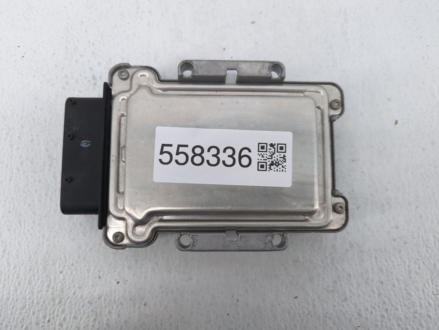2013-2014 Hyundai Genesis Chassis Control Module Ccm Bcm Body Control - Oemusedautoparts1.com