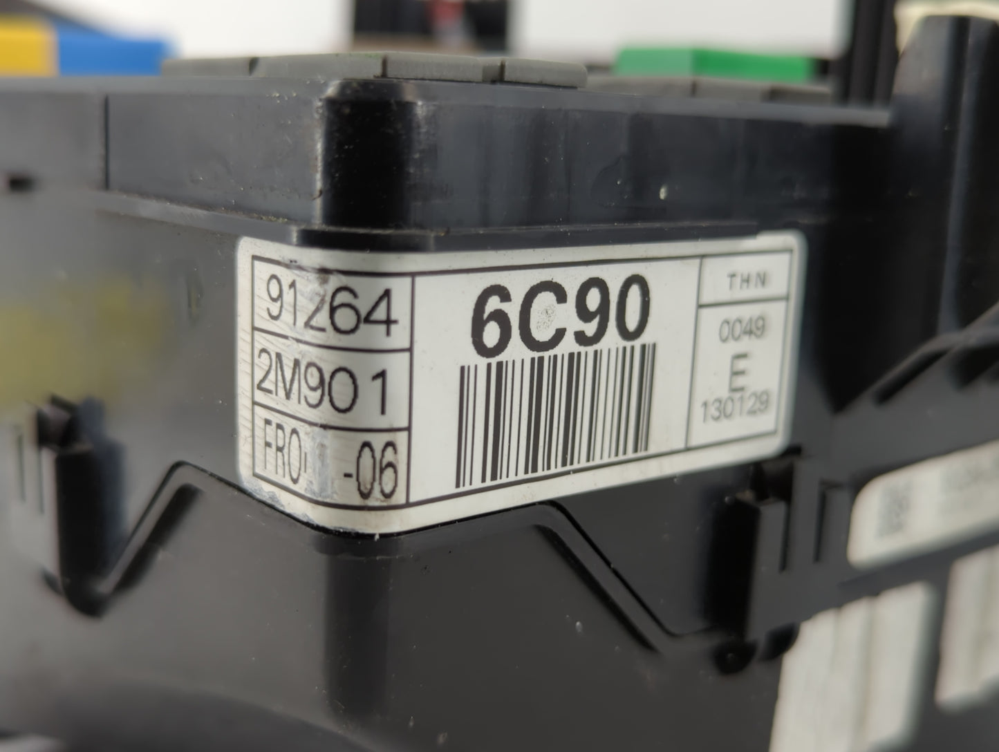 2013-2014 Hyundai Genesis Fusebox Fuse Box Panel Relay Module P/N:91264-2M901 Fits Fits 2013 2014 OEM Used Auto Parts - Oemu