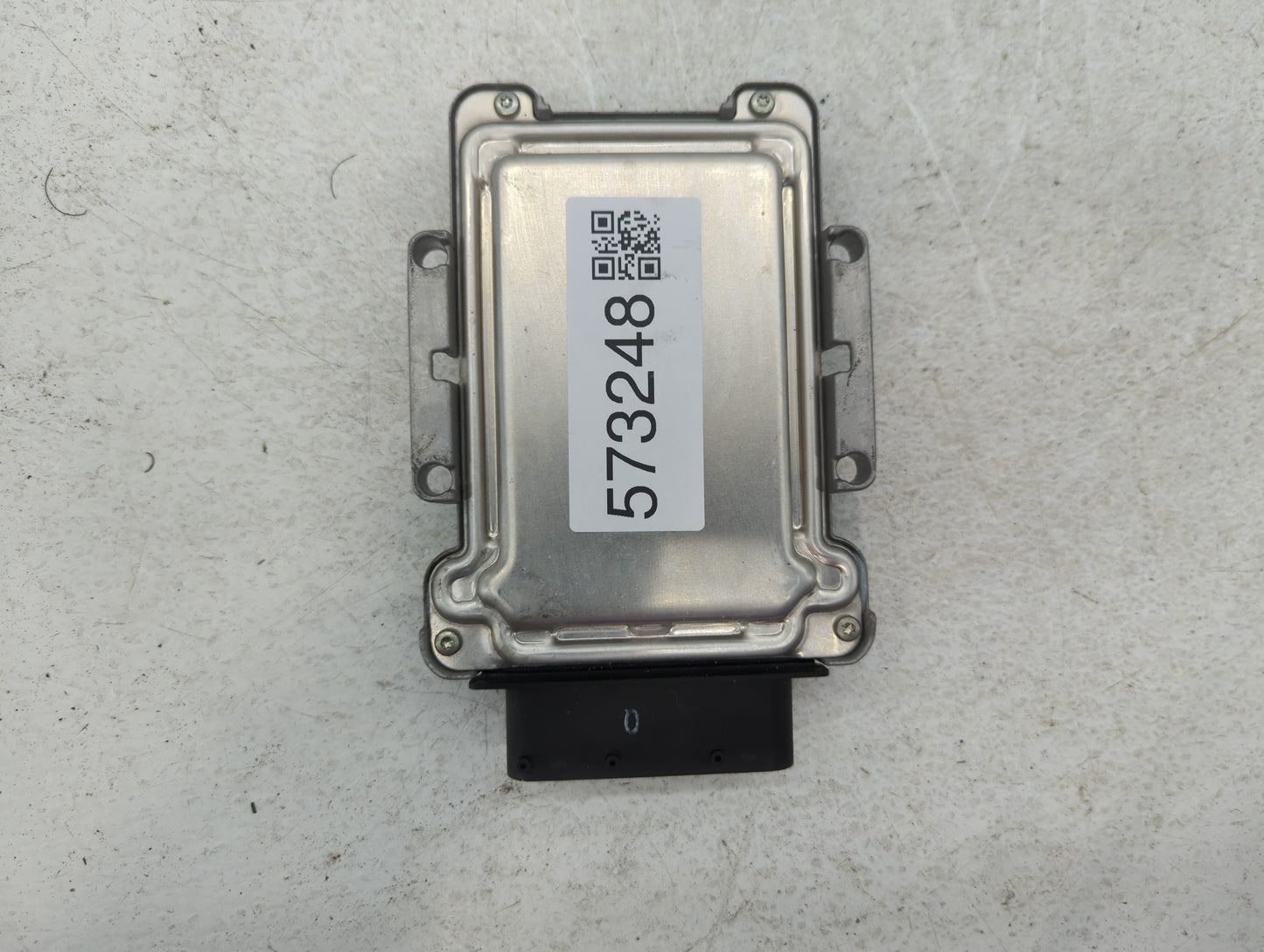 2013-2014 Hyundai Genesis Chassis Control Module Ccm Bcm Body Control - Oemusedautoparts1.com