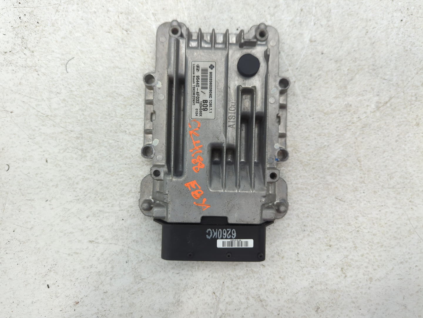 2013-2014 Hyundai Genesis Chassis Control Module Ccm Bcm Body Control - Oemusedautoparts1.com