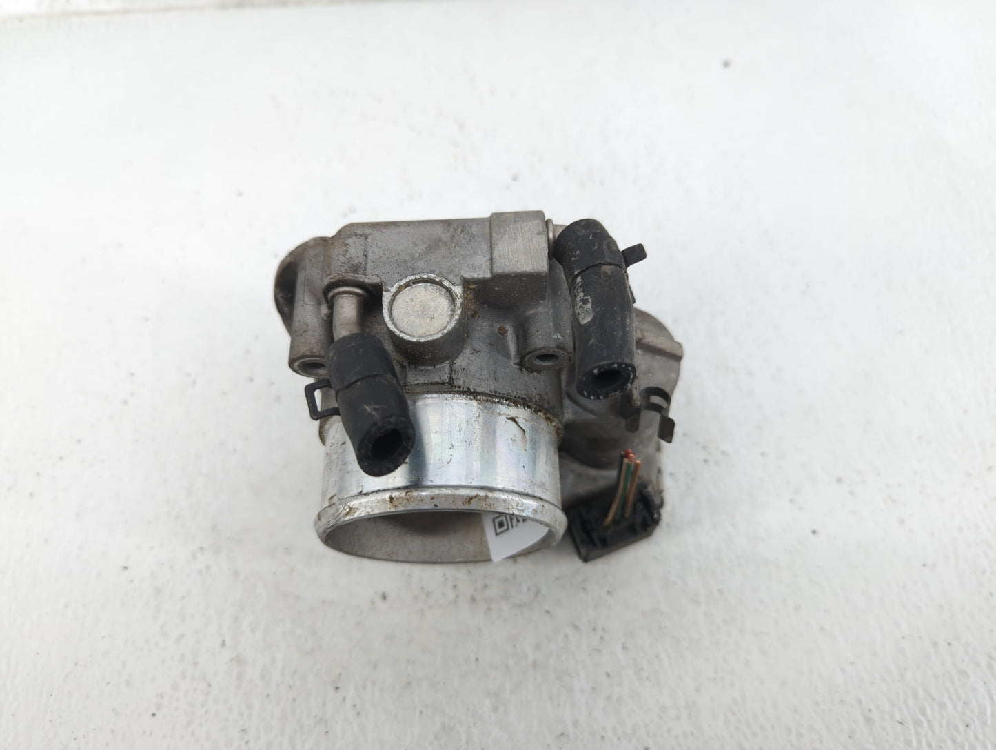 2009-2014 Hyundai Genesis Throttle Body P/N:35100-2C300 Fits Fits 2009 2010 2011 2012 2013 2014 OEM Used Auto Parts - Oemuse