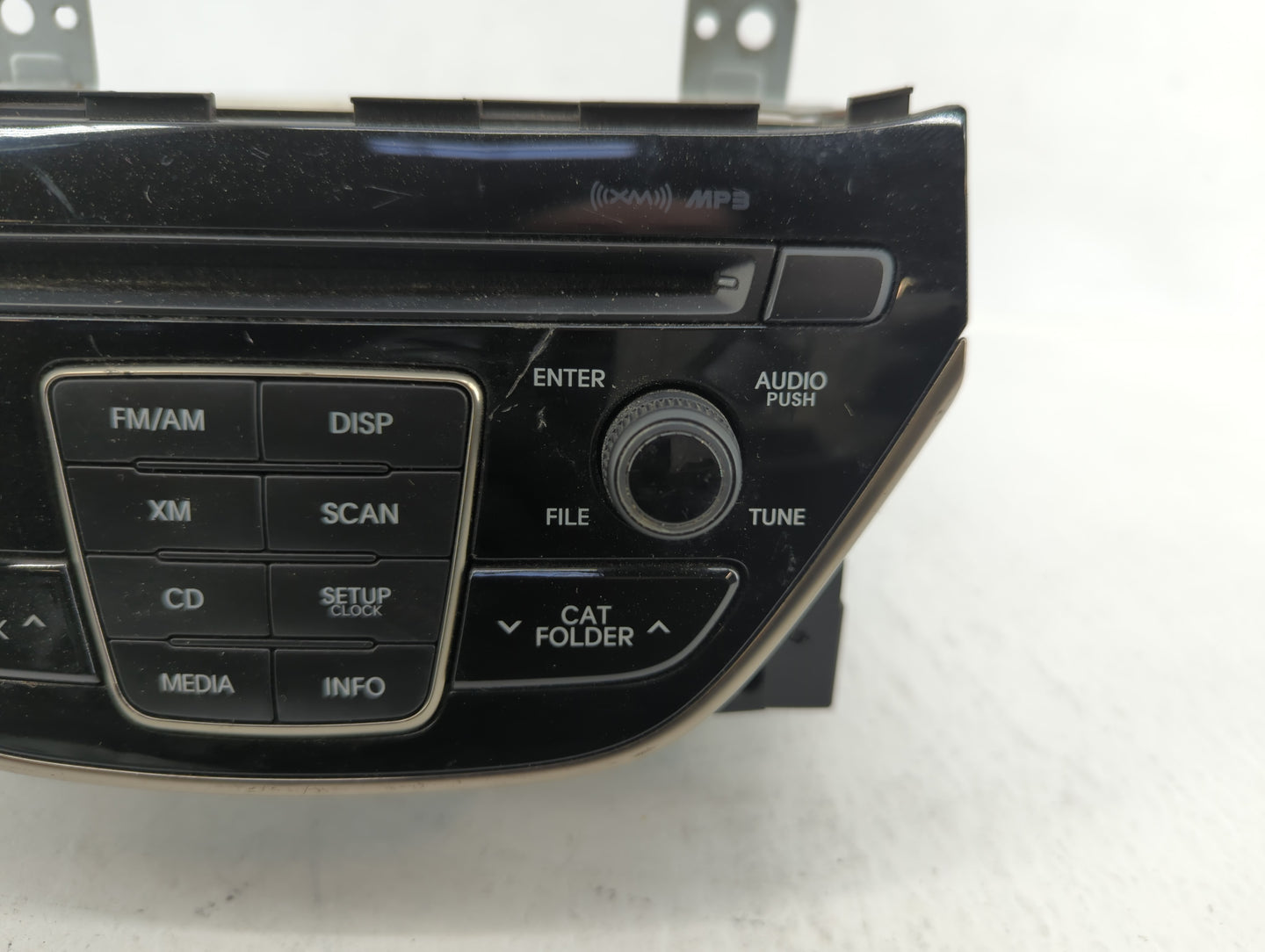2013-2013 Hyundai Genesis Am Fm Cd Player Radio Receiver - Oemusedautoparts1.com