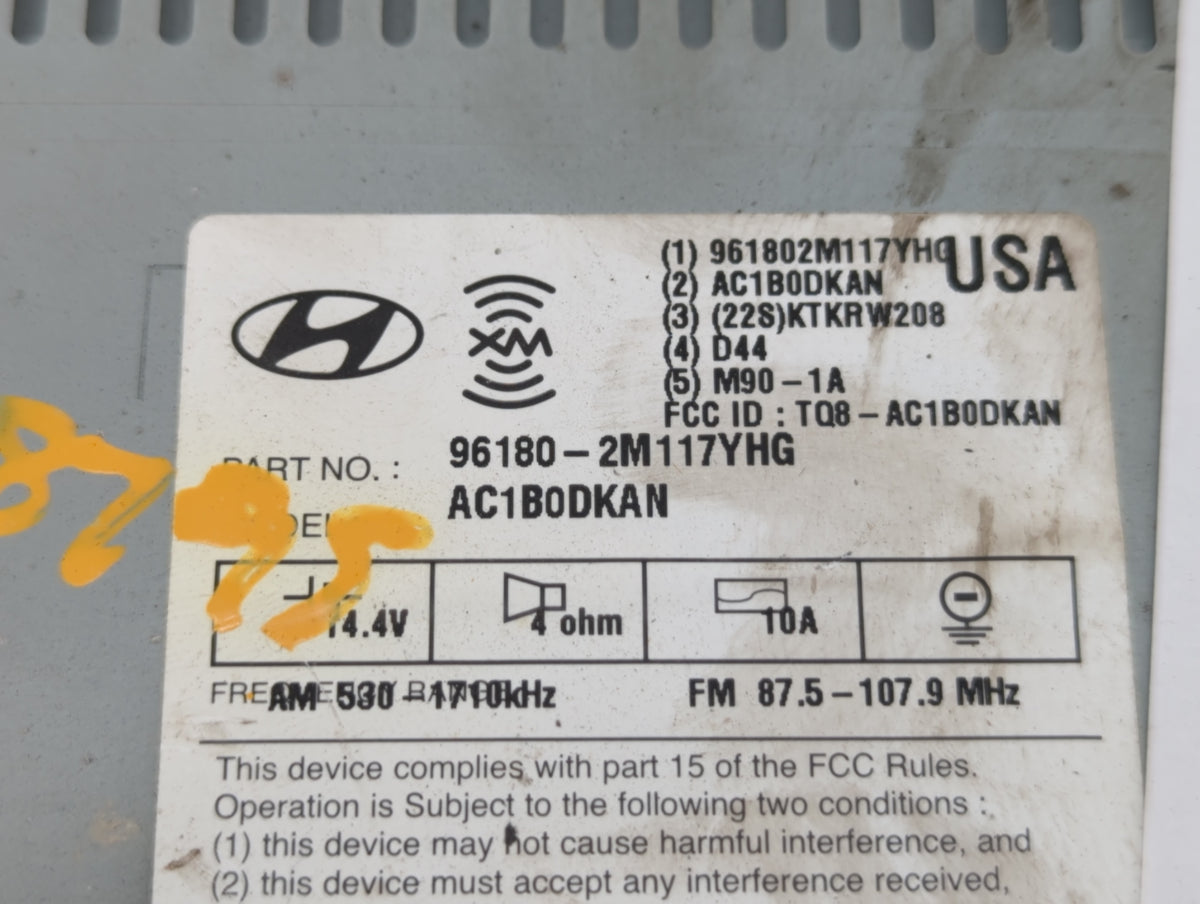 2013-2013 Hyundai Genesis Am Fm Cd Player Radio Receiver 583042 - Oemusedautoparts1.com