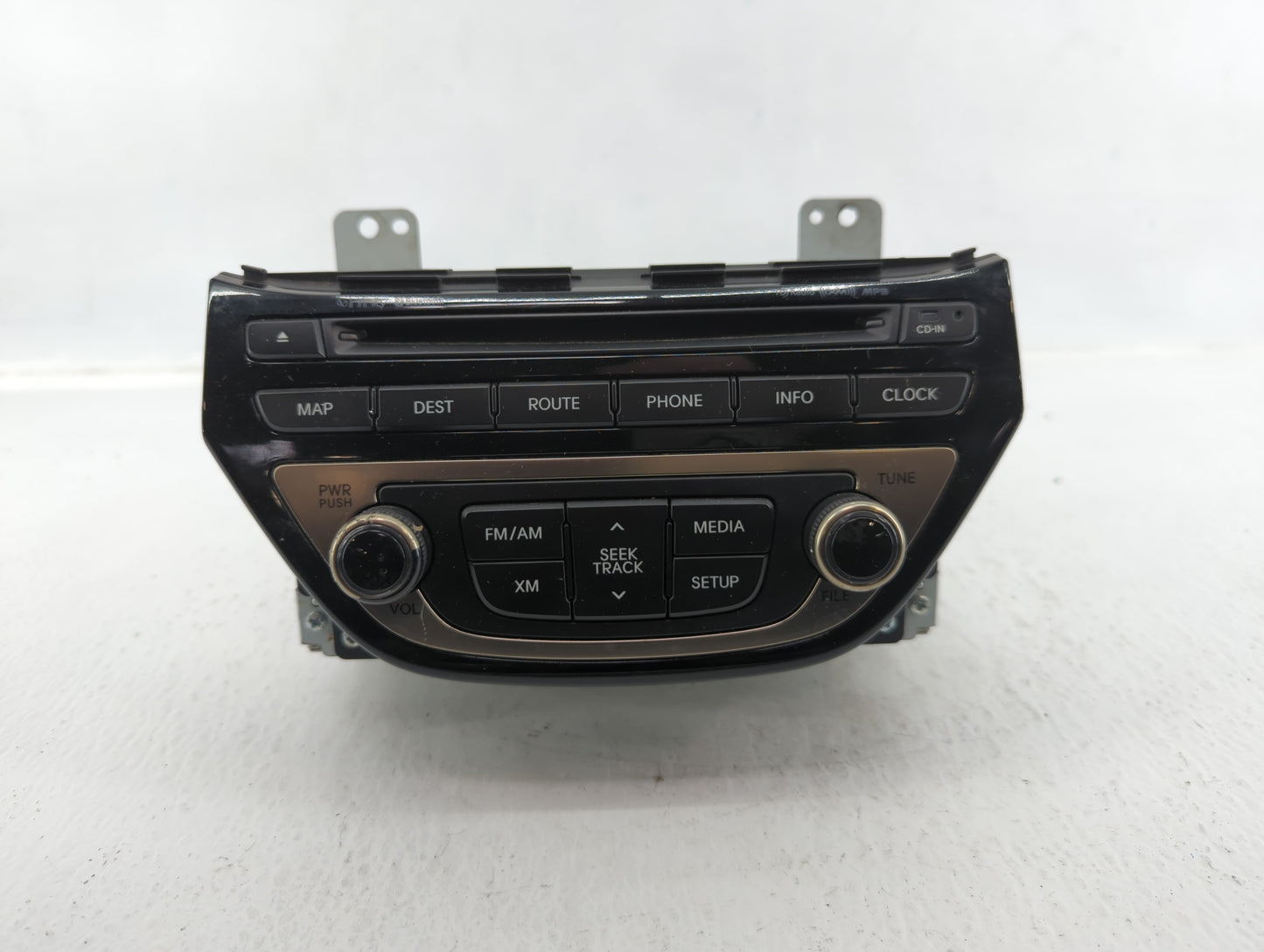 2013-2015 Hyundai Genesis Am Fm Cd Player Radio Receiver - Oemusedautoparts1.com