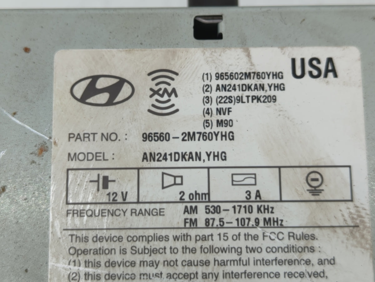 2013-2015 Hyundai Genesis Am Fm Cd Player Radio Receiver 583223 - Oemusedautoparts1.com