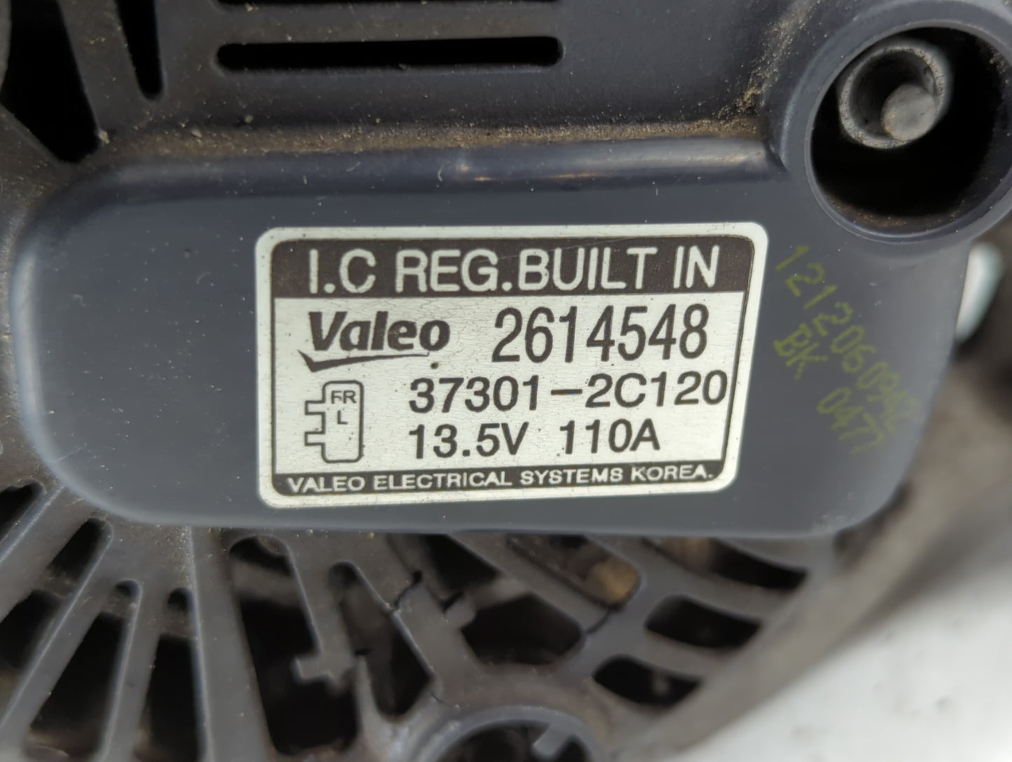 2013-2014 Hyundai Genesis Alternator Replacement Generator Charging Assembly Engine OEM P/N:37301-2C120 2614548 Fits OEM Use