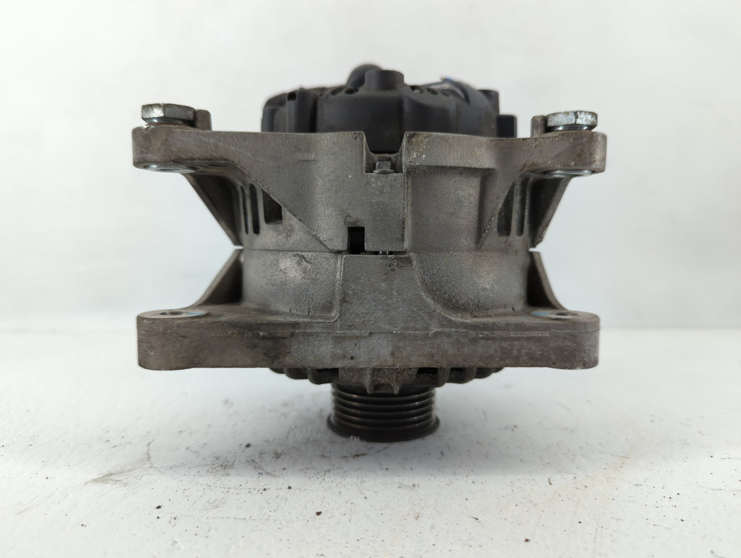 2013-2014 Hyundai Genesis Alternator Replacement Generator Charging Assembly Engine OEM P/N:37301-2C120 2614548 Fits OEM Use