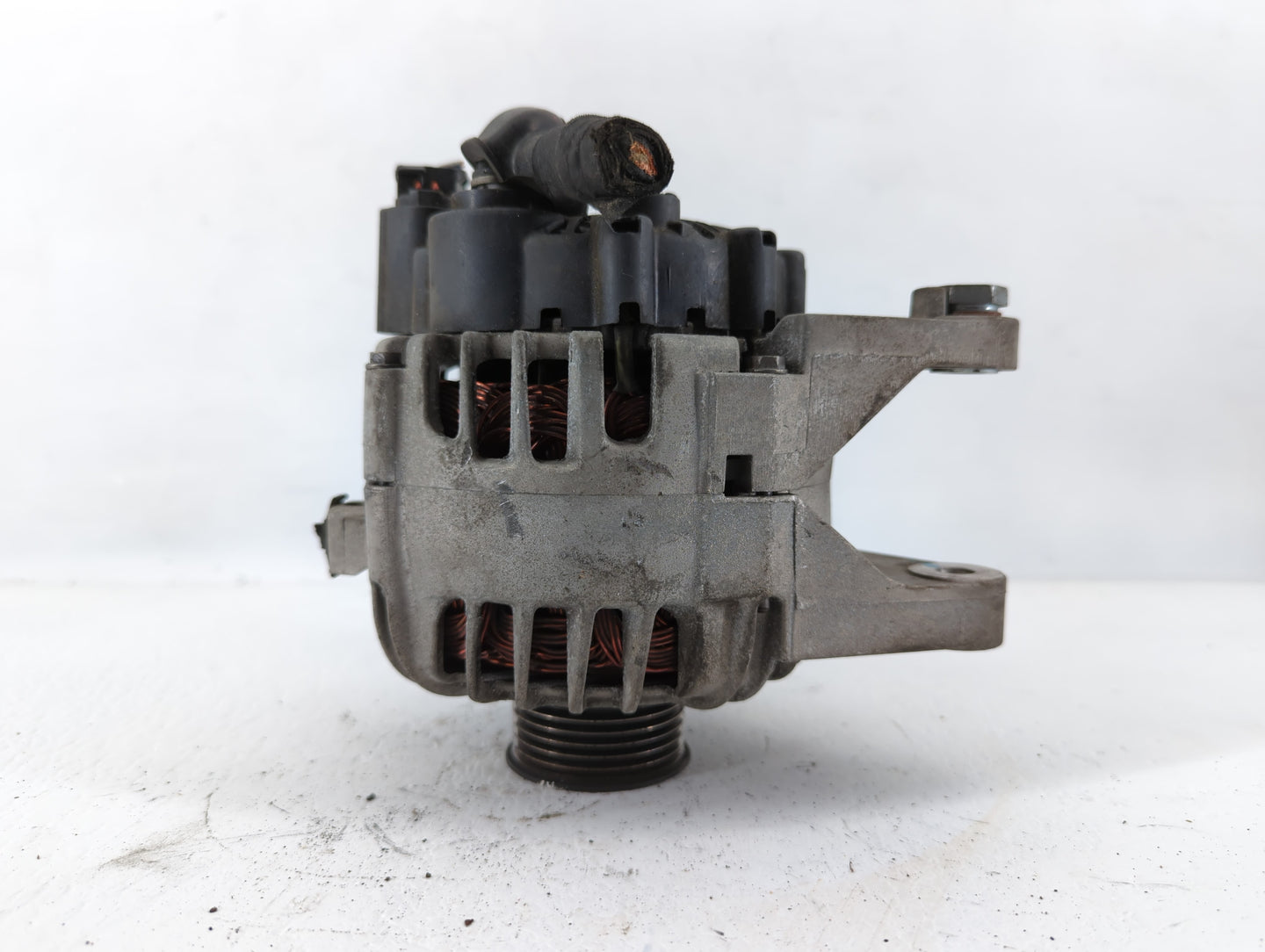 2013-2014 Hyundai Genesis Alternator Replacement Generator Charging Assembly Engine OEM P/N:37301-2C120 2614548 Fits OEM Use