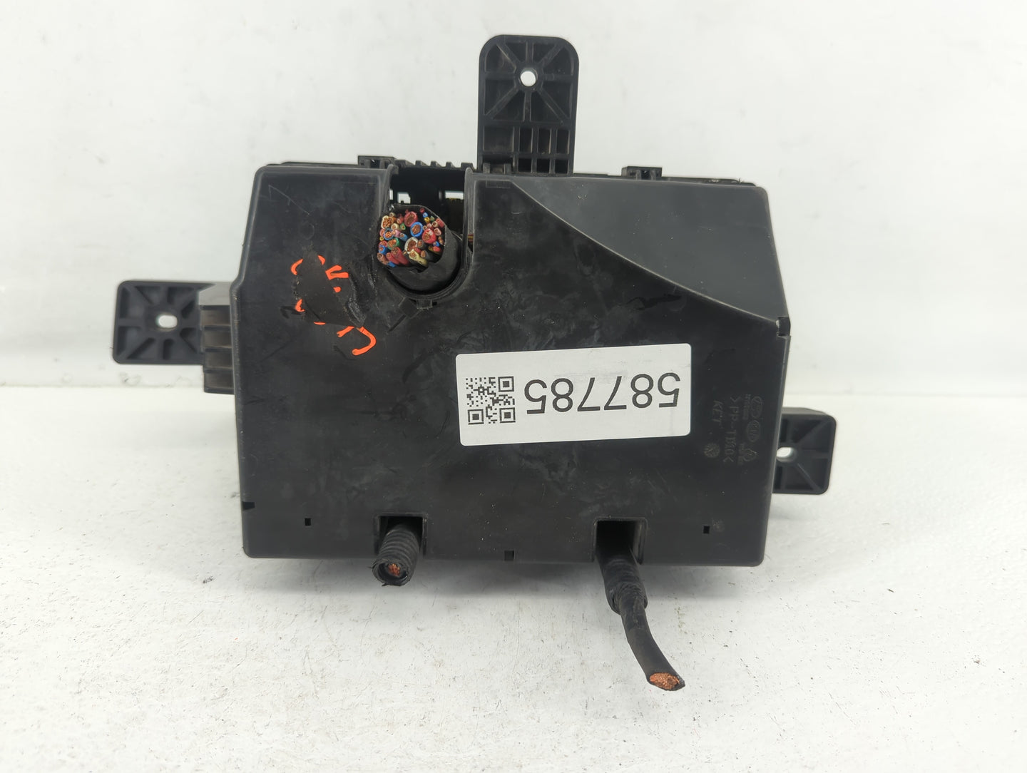 2013-2014 Hyundai Genesis Fusebox Fuse Box Panel Relay Module P/N:91264 Fits Fits 2013 2014 OEM Used Auto Parts - Oemusedaut