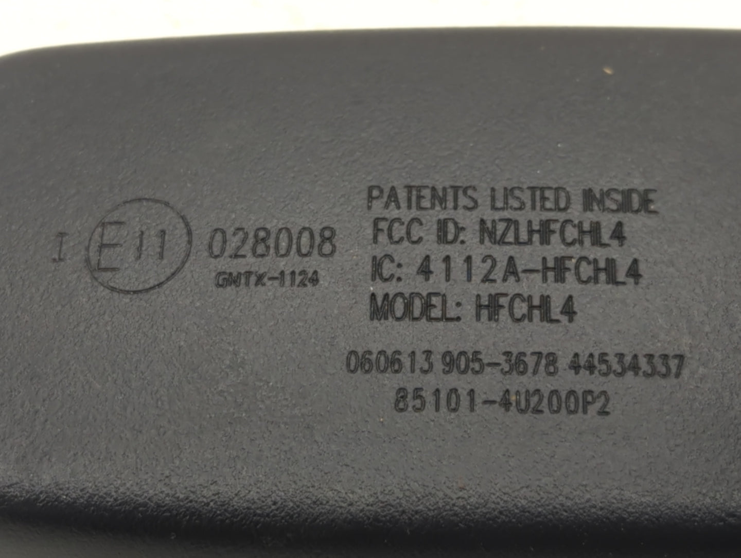 2013-2016 Hyundai Genesis Interior Rear View Mirror Replacement OEM P/N:E11028008 Fits OEM Used Auto Parts - Oemusedautopart
