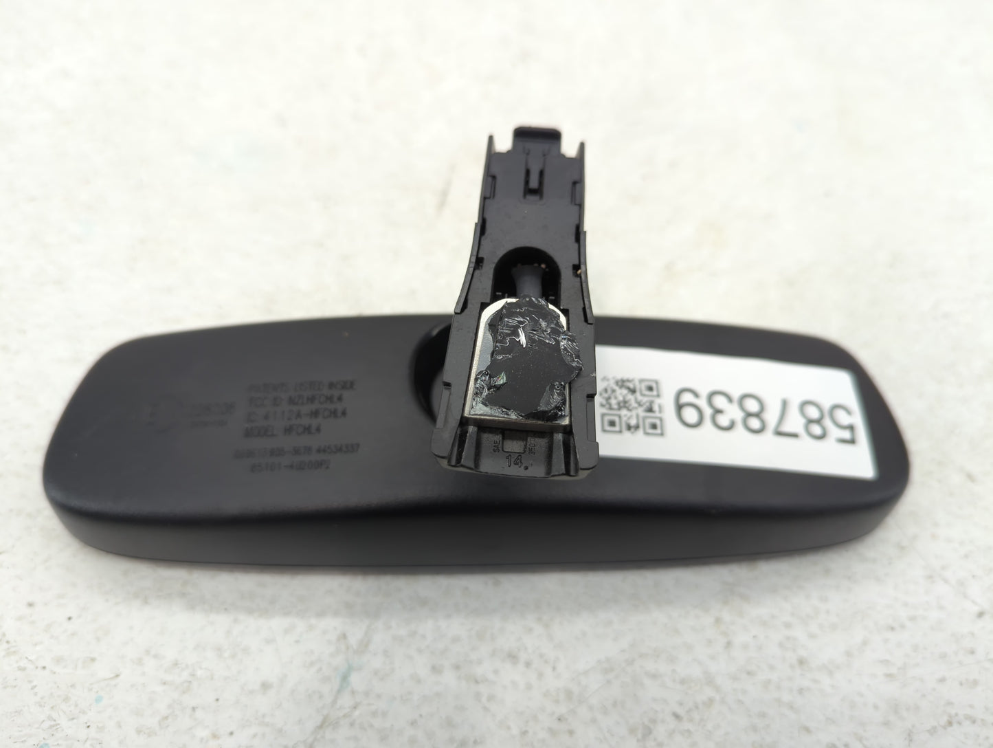 2013-2016 Hyundai Genesis Interior Rear View Mirror Replacement OEM P/N:E11028008 Fits OEM Used Auto Parts - Oemusedautopart