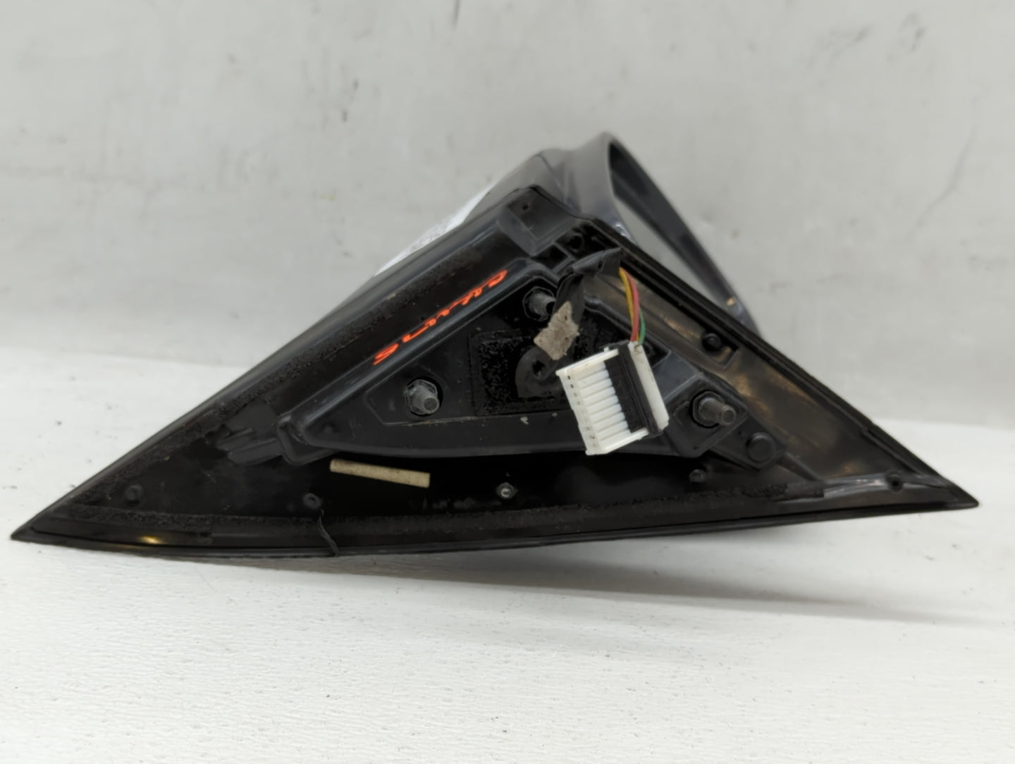 2009-2016 Hyundai Genesis Driver Side View Mirror - Left Door Mirror OEM Used - Oemusedautoparts1.com