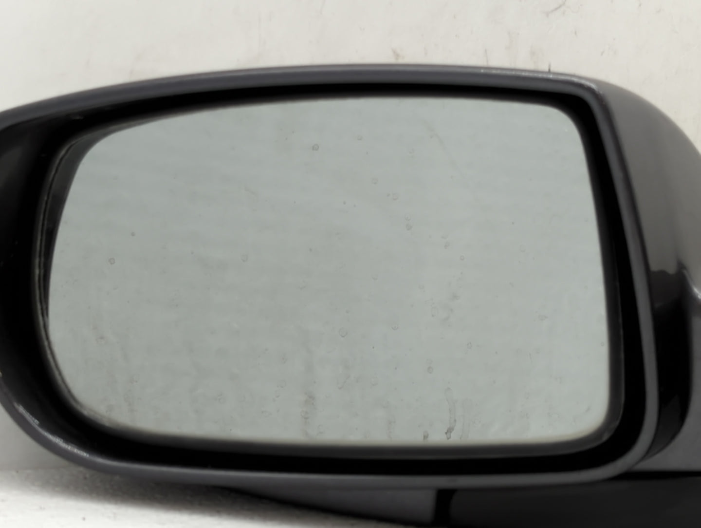 2009-2016 Hyundai Genesis Driver Side View Mirror - Left Door Mirror OEM Used - Oemusedautoparts1.com
