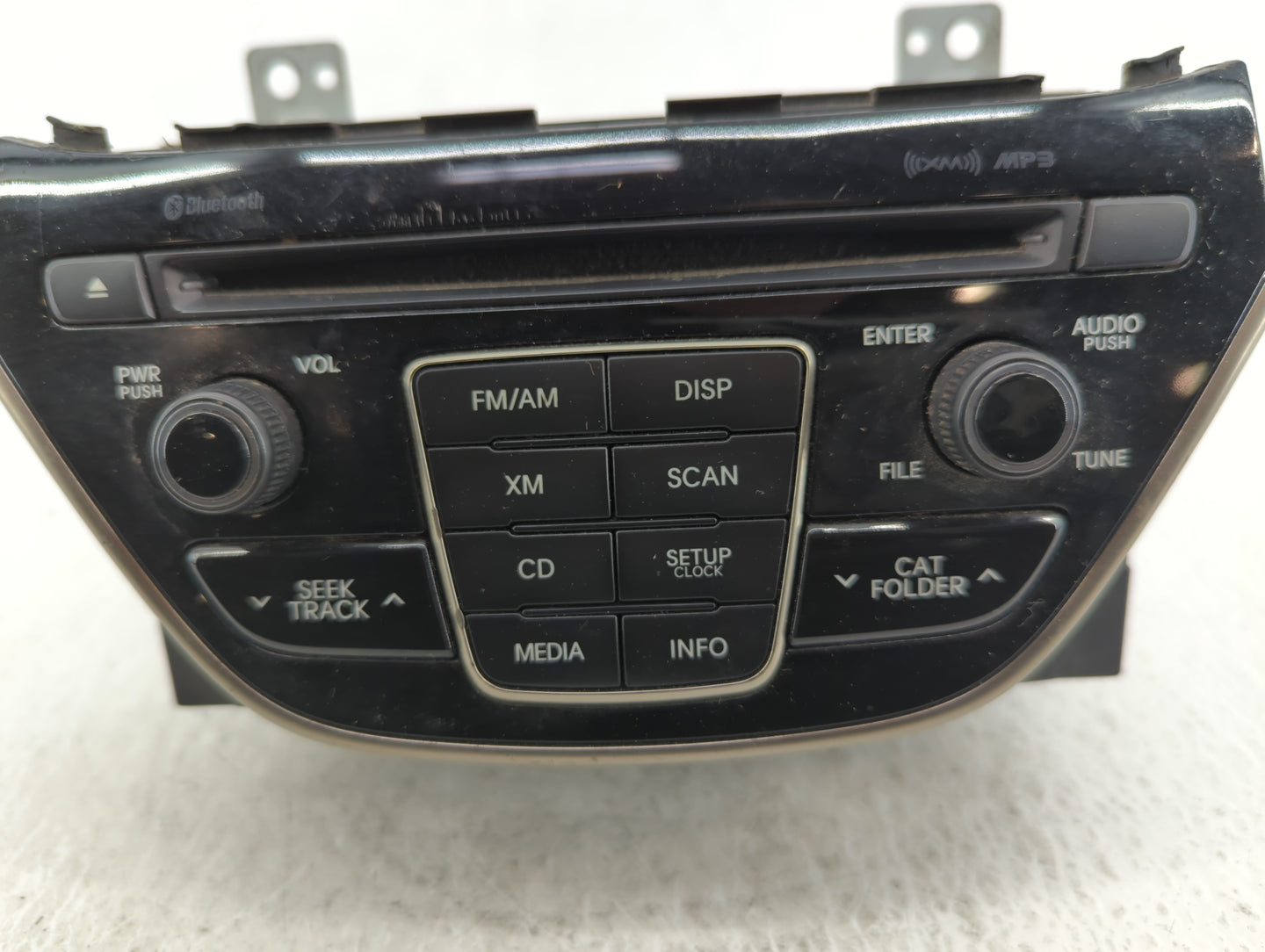 2013-2013 Hyundai Genesis Am Fm Cd Player Radio Receiver - Oemusedautoparts1.com