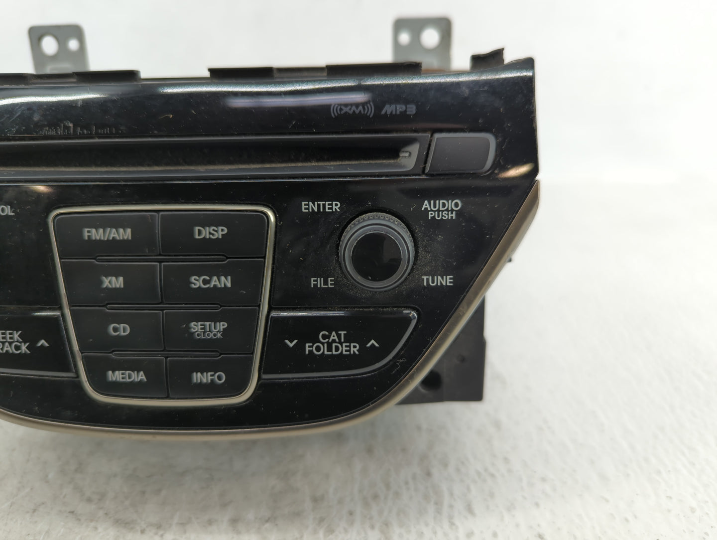 2013-2013 Hyundai Genesis Am Fm Cd Player Radio Receiver - Oemusedautoparts1.com