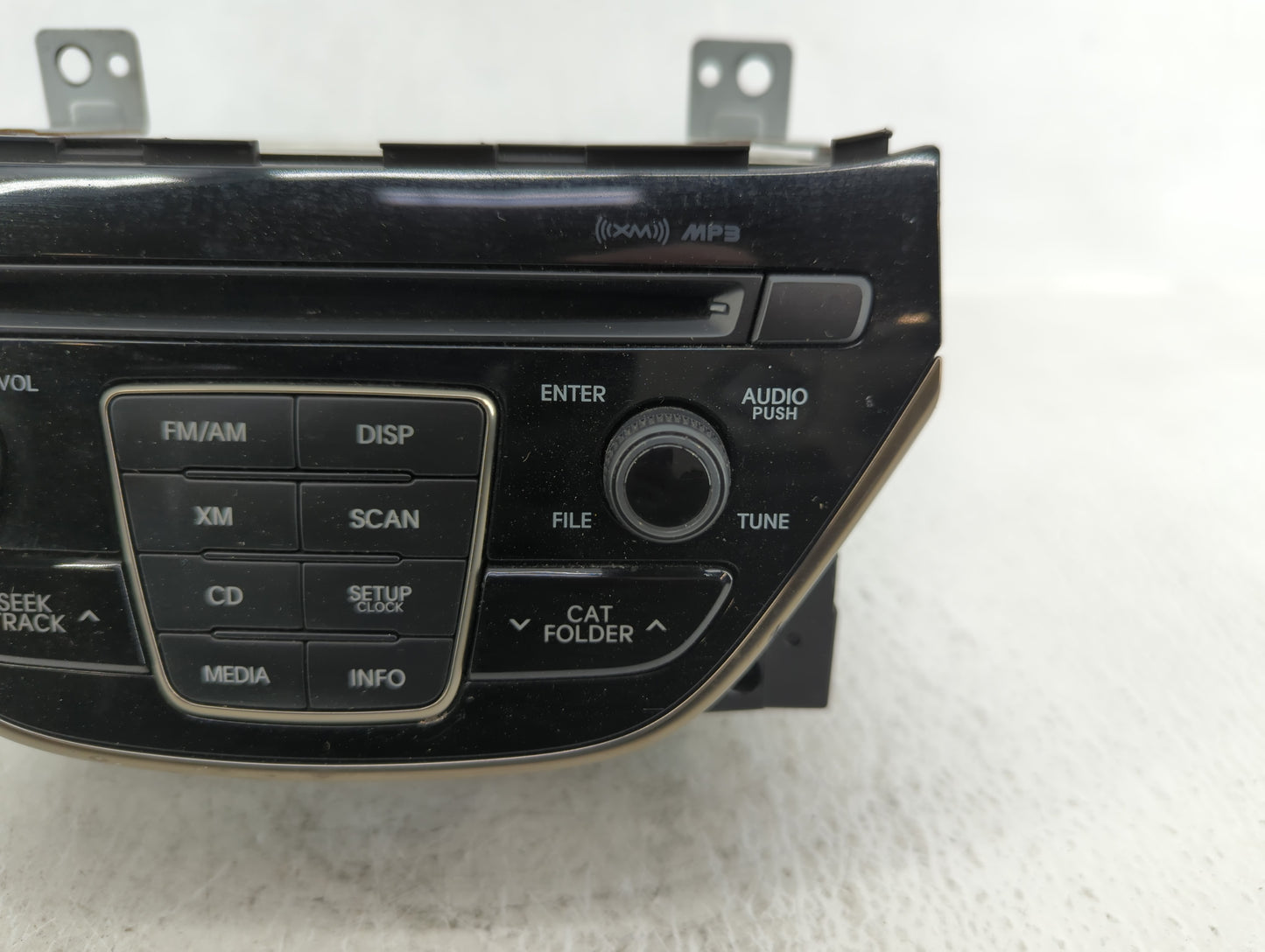 2013-2013 Hyundai Genesis Am Fm Cd Player Radio Receiver - Oemusedautoparts1.com