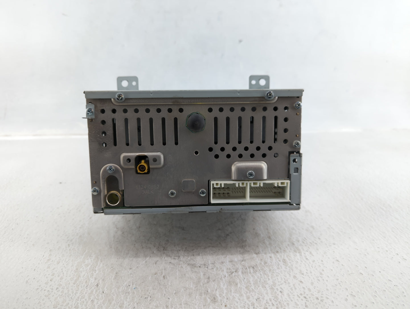 2013-2013 Hyundai Genesis Am Fm Cd Player Radio Receiver - Oemusedautoparts1.com