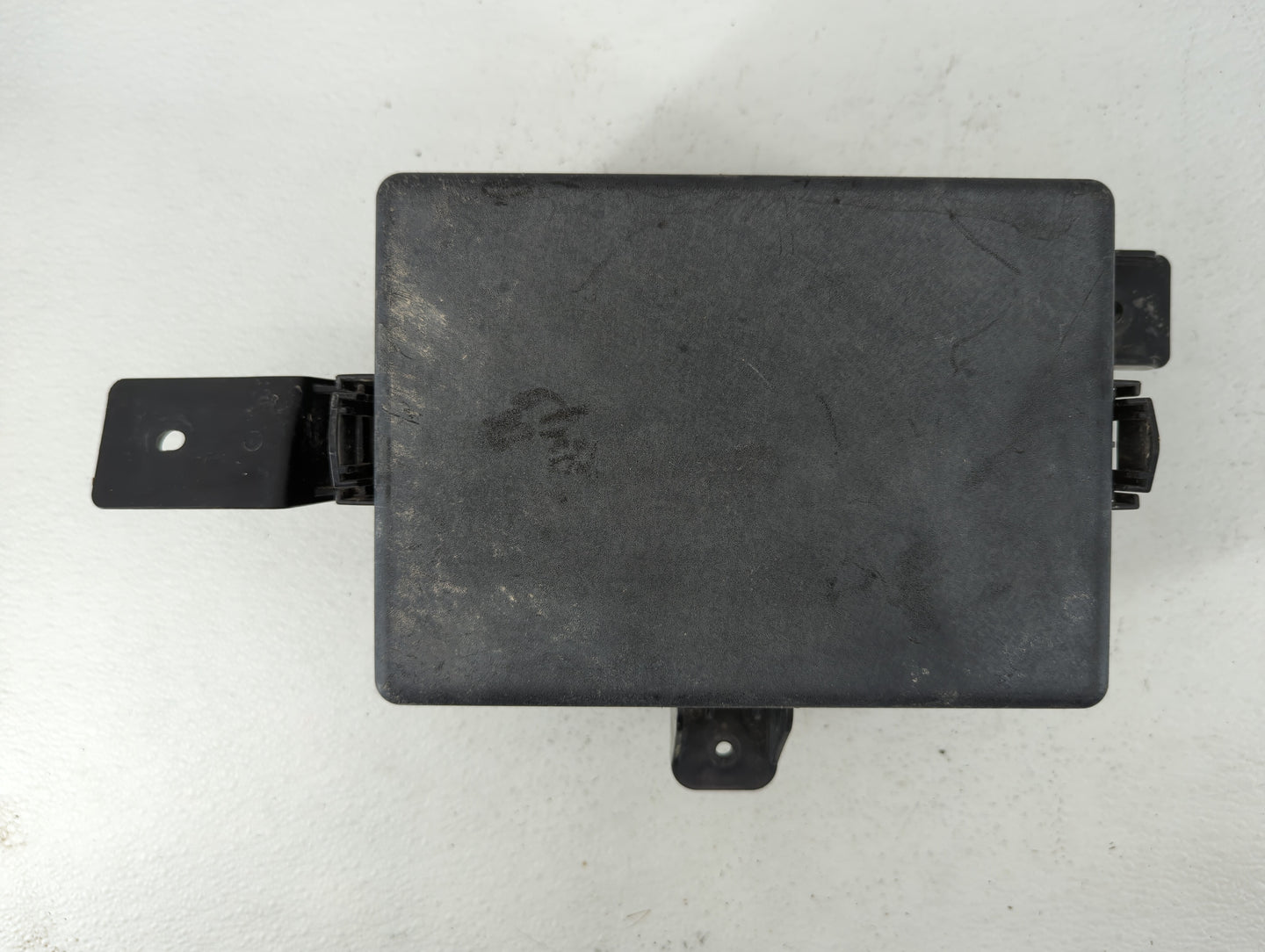 2013-2014 Hyundai Genesis Fusebox Fuse Box Panel Relay Module P/N:91264 2M801 Fits Fits 2013 2014 OEM Used Auto Parts - Oemu