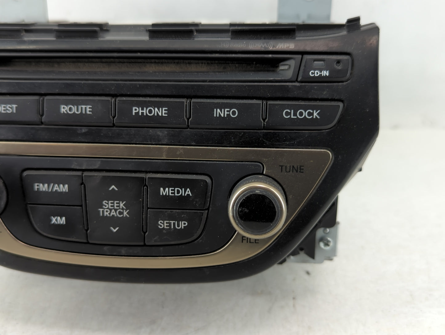 2013-2015 Hyundai Genesis Am Fm Cd Player Radio Receiver - Oemusedautoparts1.com