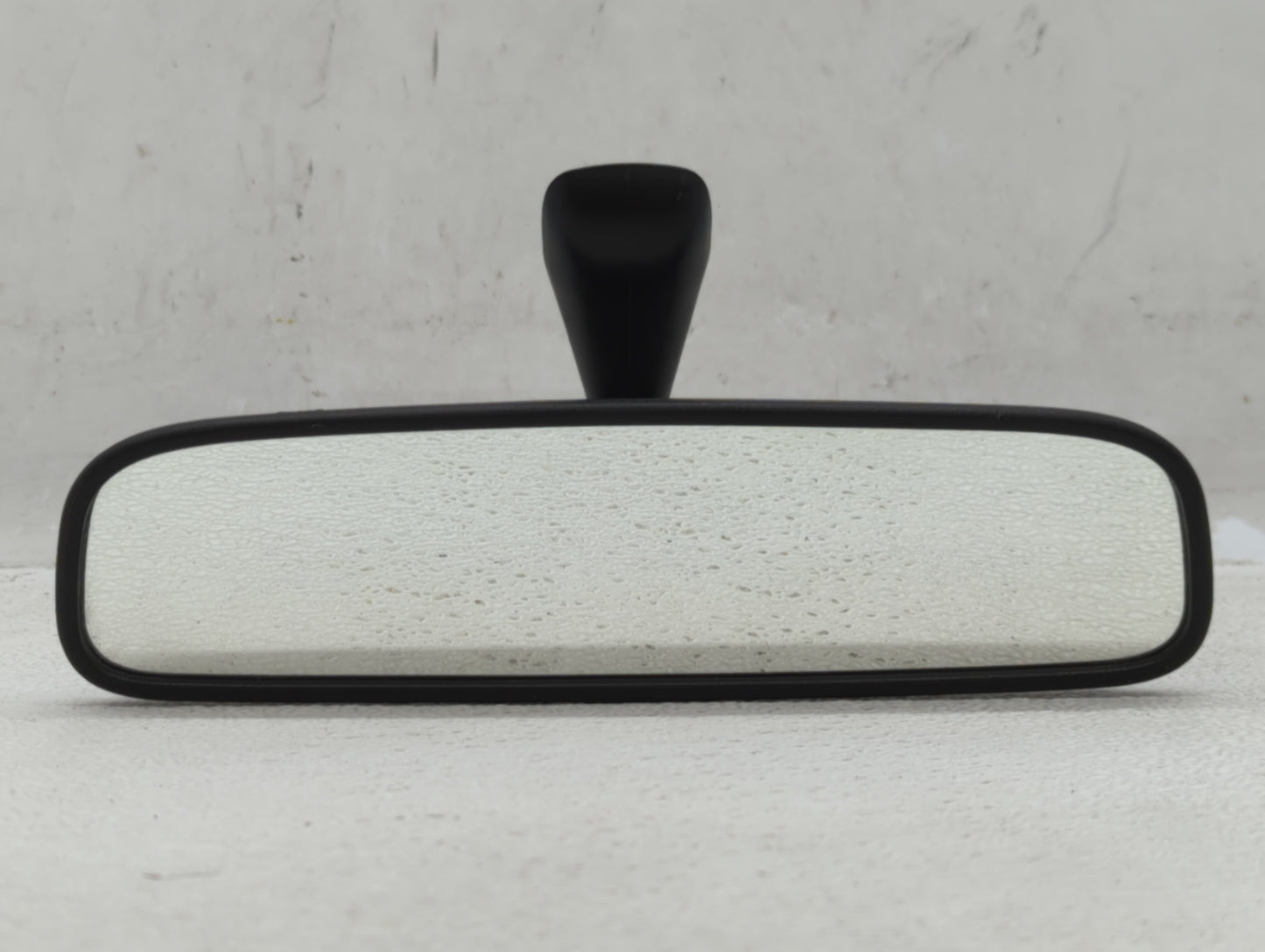 2009-2016 Hyundai Genesis Interior Rear View Mirror Replacement OEM P/N:E4012143 Fits OEM Used Auto Parts - Oemusedautoparts
