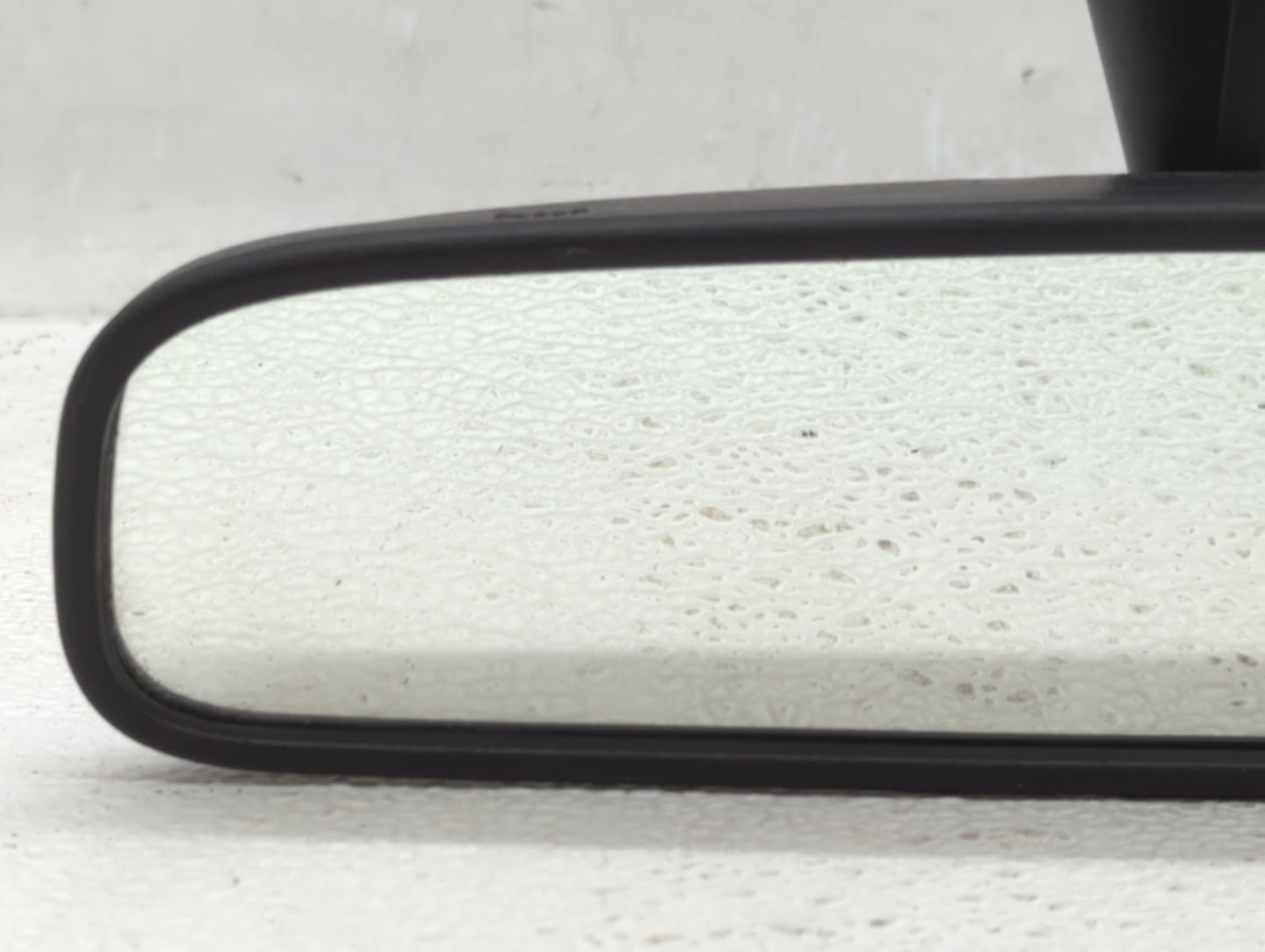 2009-2016 Hyundai Genesis Interior Rear View Mirror Replacement OEM P/N:E4012143 Fits OEM Used Auto Parts - Oemusedautoparts