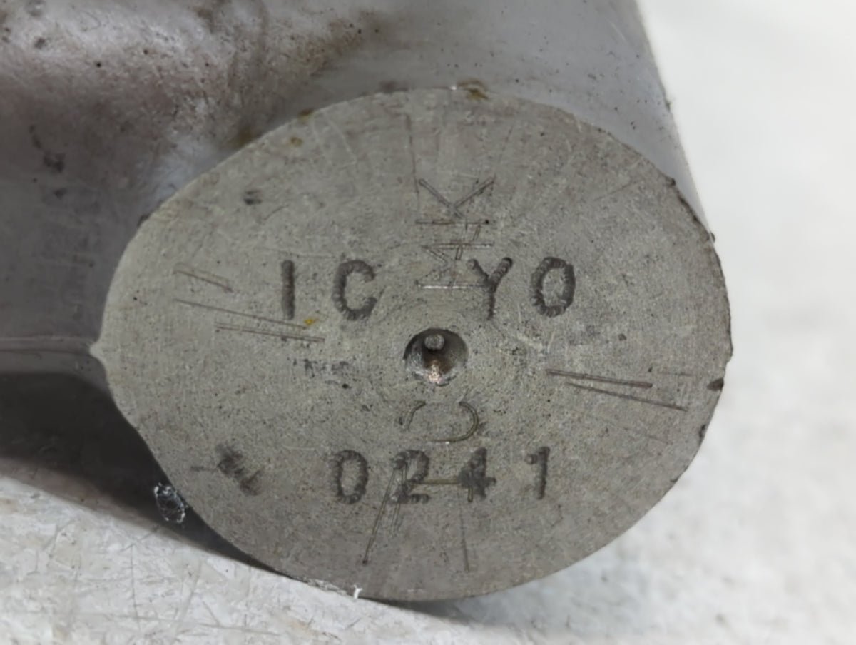 2009-2016 Hyundai Genesis Brake Master Cylinder 609174 - Oemusedautoparts1.com