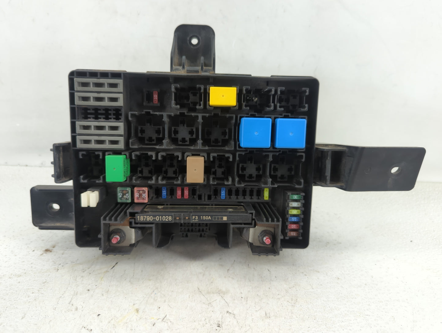 2013-2014 Hyundai Genesis Fusebox Fuse Box Panel Relay Module P/N:91264 2M901 Fits Fits 2013 2014 OEM Used Auto Parts - Oemu