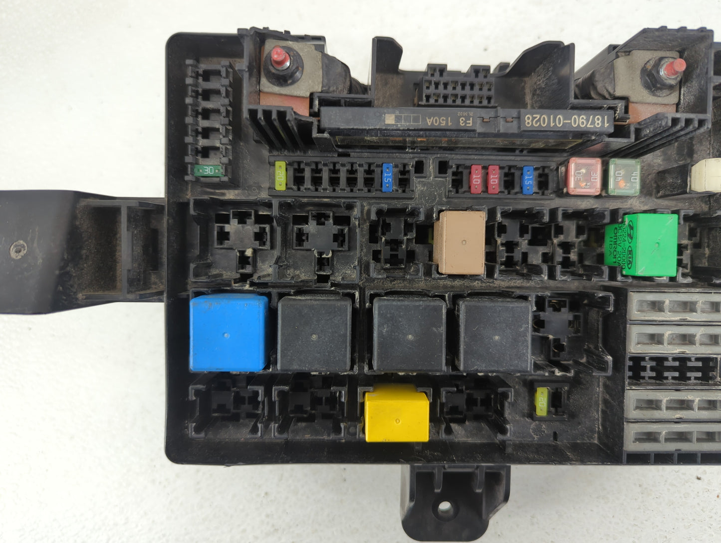 2013-2014 Hyundai Genesis Fusebox Fuse Box Panel Relay Module P/N:91264-2M801 Fits Fits 2013 2014 OEM Used Auto Parts - Oemu