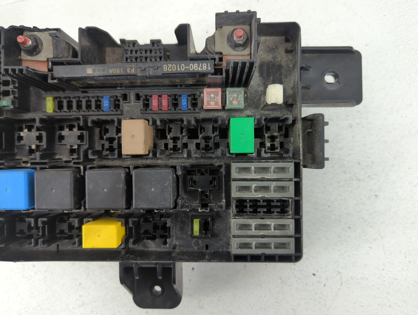 2013-2014 Hyundai Genesis Fusebox Fuse Box Panel Relay Module P/N:91264-2M801 Fits Fits 2013 2014 OEM Used Auto Parts - Oemu