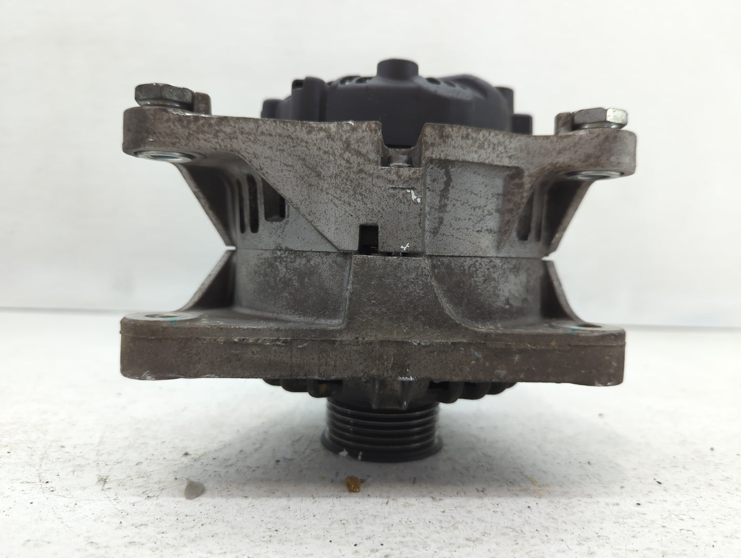 2013-2014 Hyundai Genesis Alternator Replacement Generator Charging Assembly Engine OEM P/N:2614548 37301-2C120 Fits OEM Use