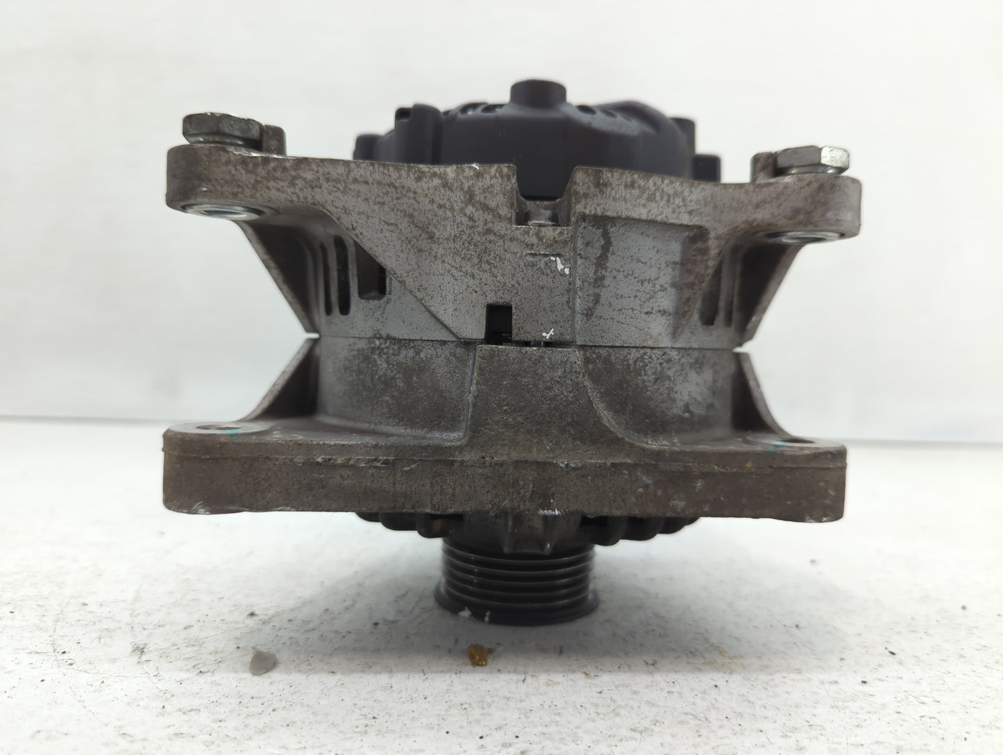 2013-2014 Hyundai Genesis Alternator Replacement Generator Charging Assembly Engine OEM P/N:2614548 37301-2C120 Fits OEM Use