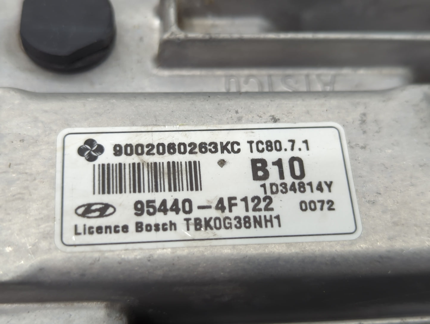 2013-2016 Hyundai Genesis Transmission Control Module Tcu Tcm 95440-4f122 - Oemusedautoparts1.com