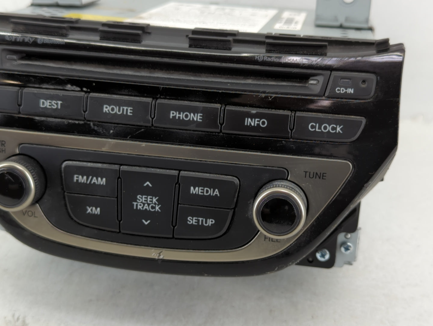 2013-2013 Hyundai Genesis Am Fm Cd Player Radio Receiver - Oemusedautoparts1.com
