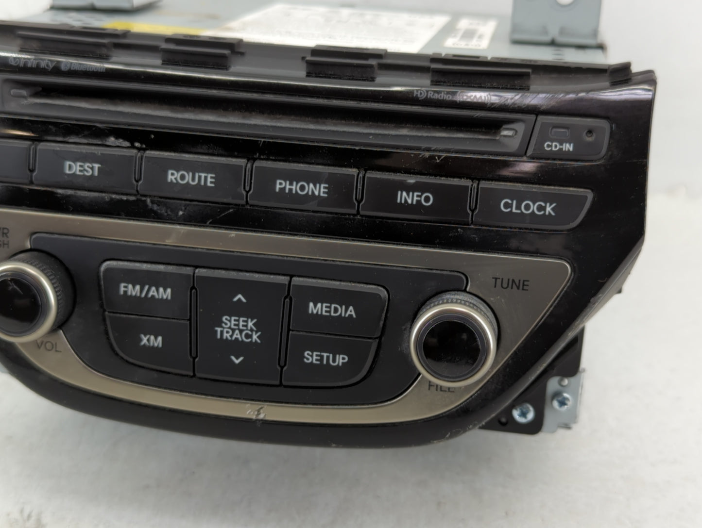 2013-2013 Hyundai Genesis Am Fm Cd Player Radio Receiver - Oemusedautoparts1.com