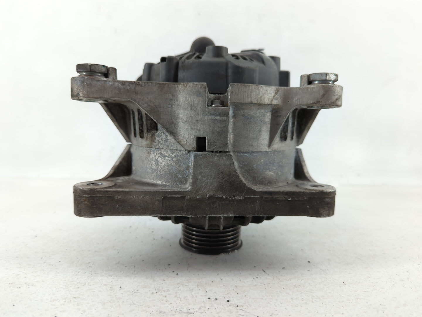 2013-2014 Hyundai Genesis Alternator Replacement Generator Charging Assembly Engine OEM P/N:37301 2C120 Fits Fits 2013 2014 