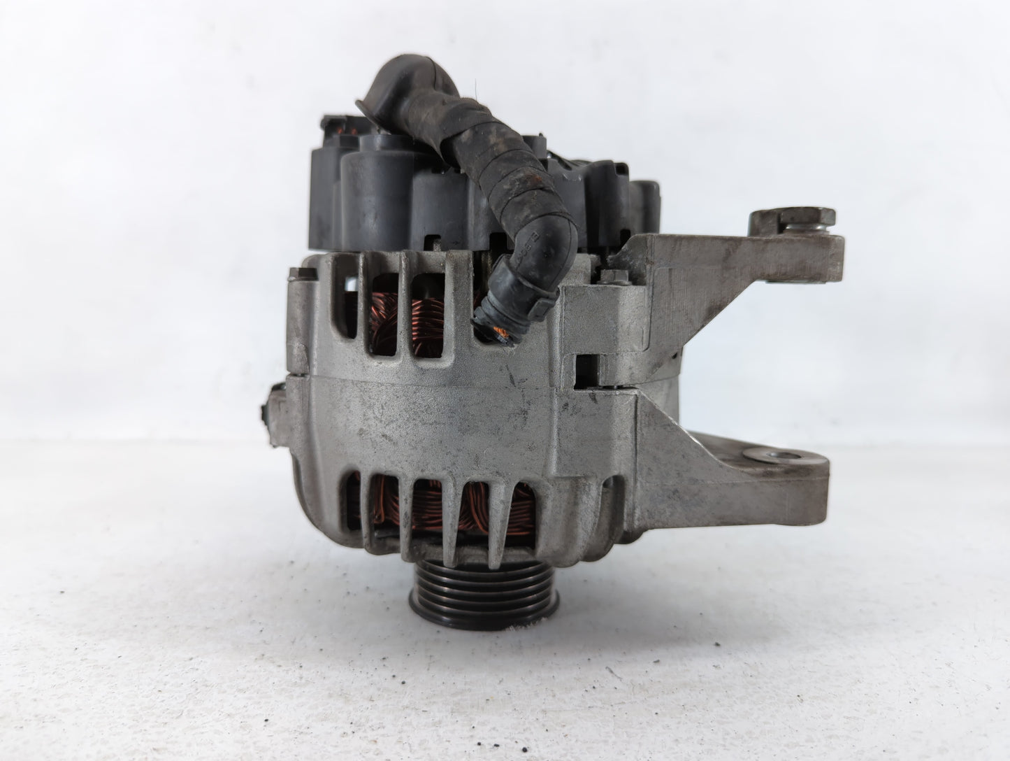 2013-2014 Hyundai Genesis Alternator Replacement Generator Charging Assembly Engine OEM P/N:37301 2C120 Fits Fits 2013 2014 